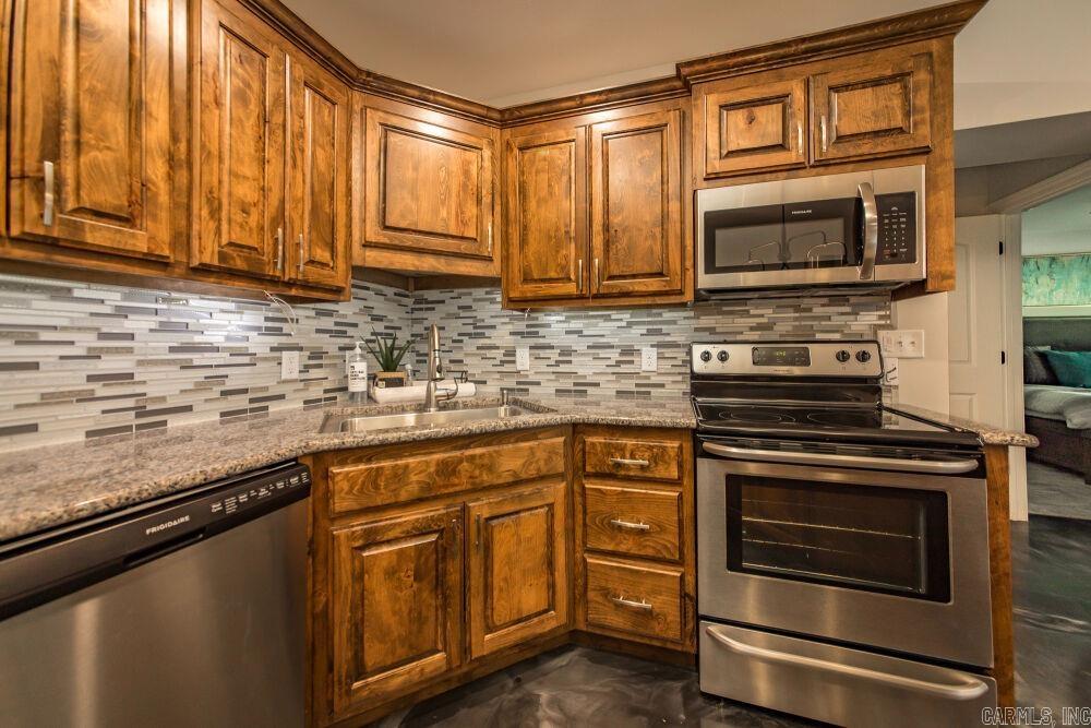 7910 Edgemont Rd, Suite 102  Greers Ferry, AR