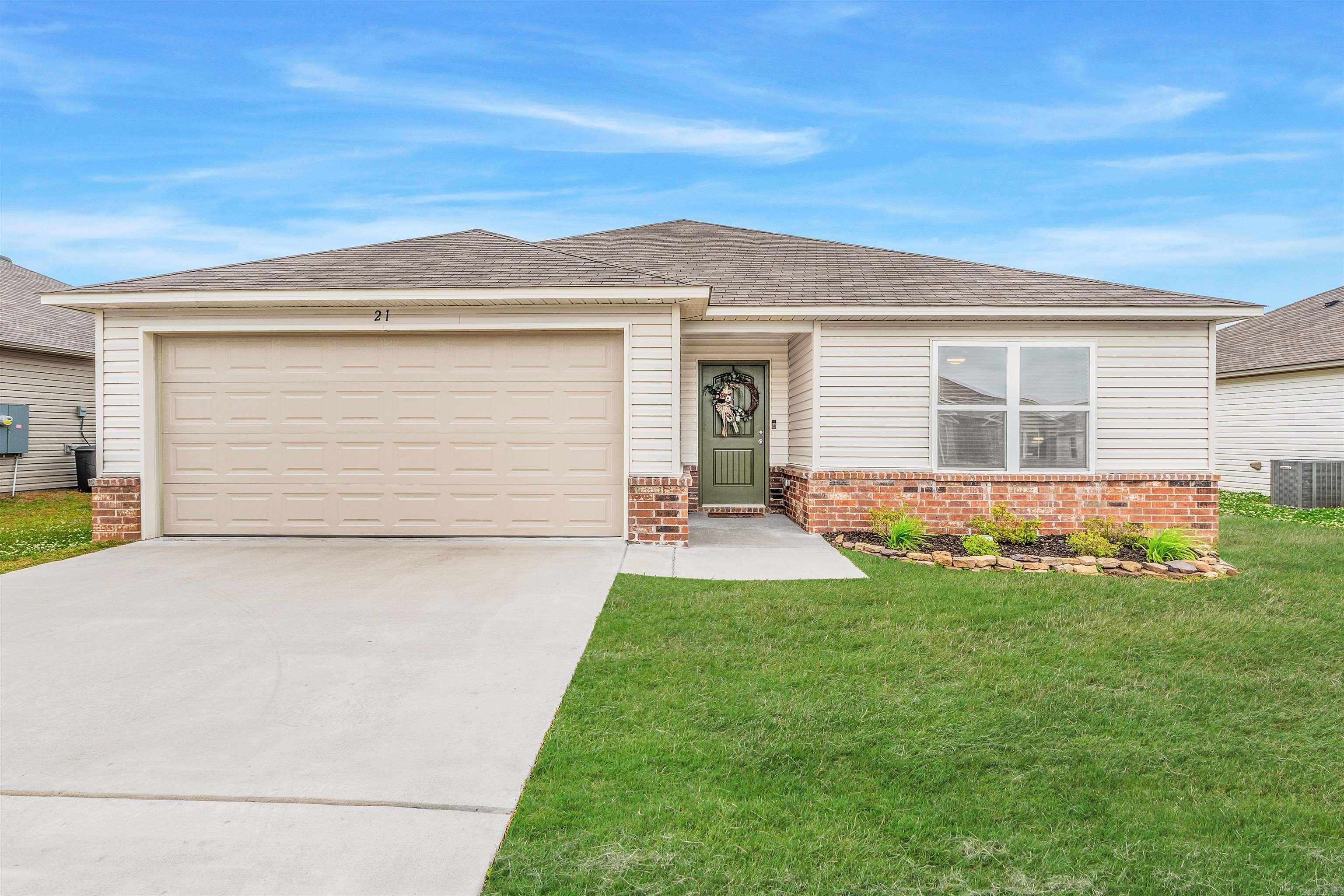 21 Sun Drenched  Conway, AR