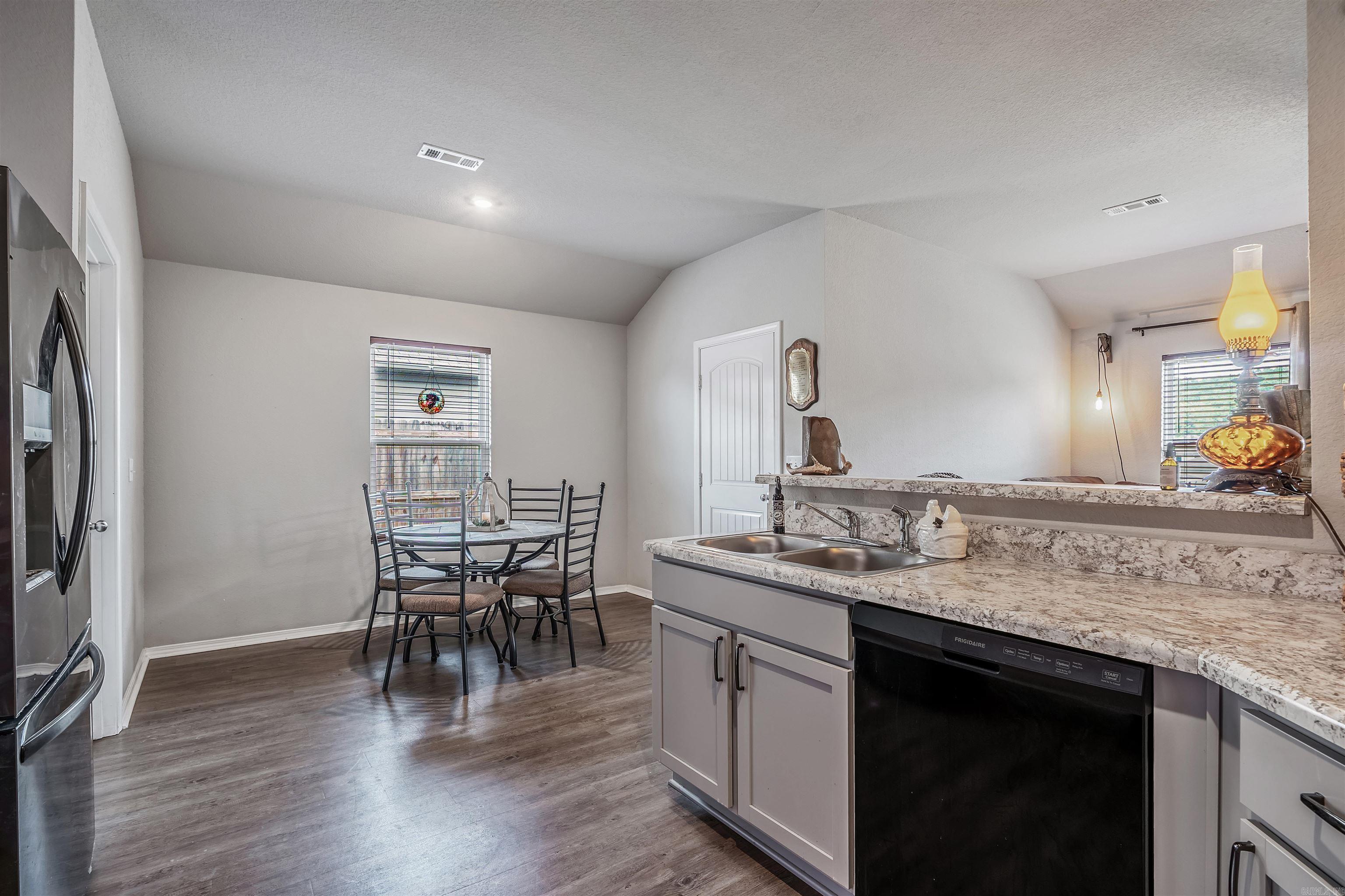 21 Sun Drenched  Conway, AR