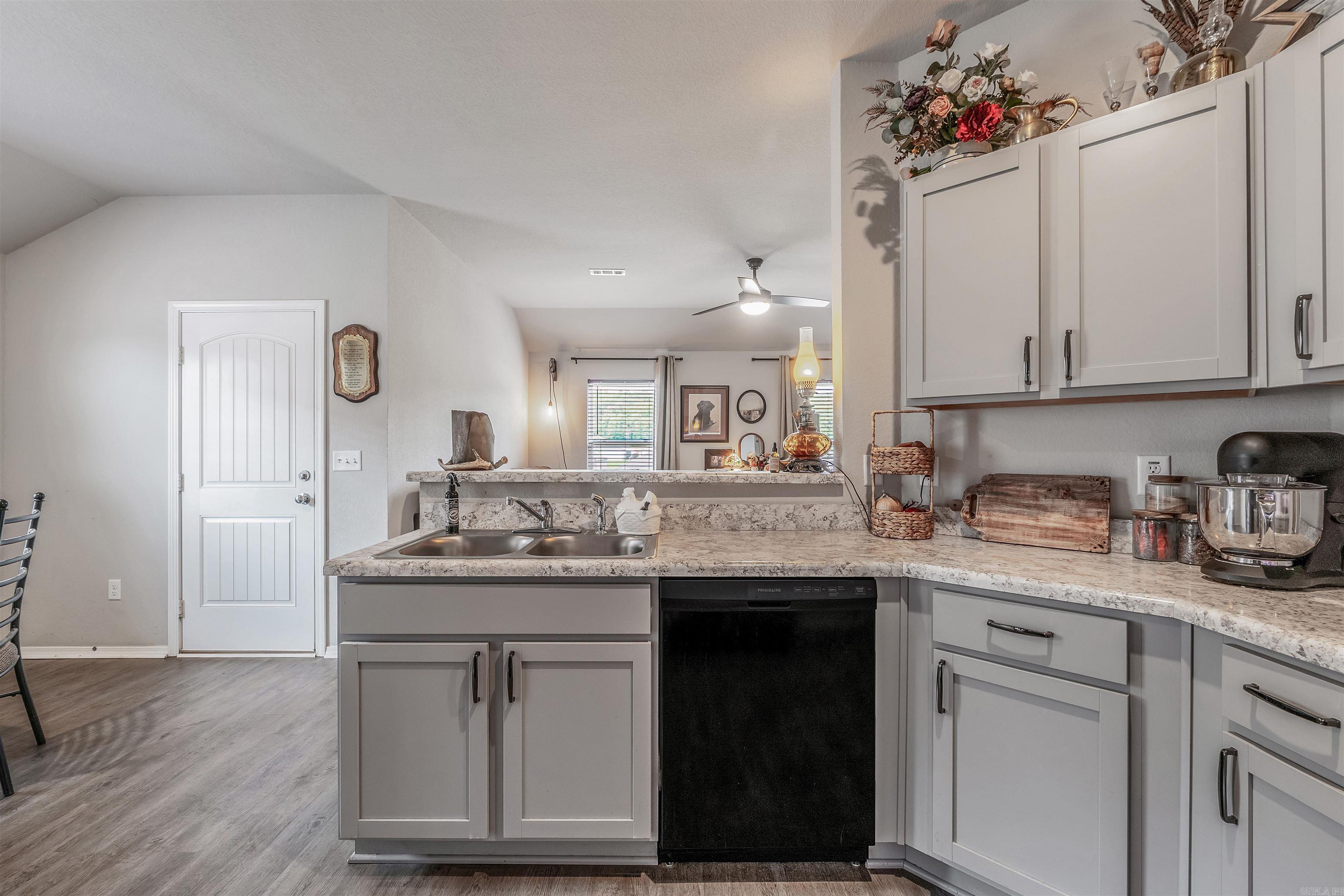 21 Sun Drenched  Conway, AR