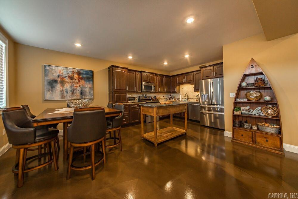 7910 Edgemont Rd, Suite 302  Greers Ferry, AR
