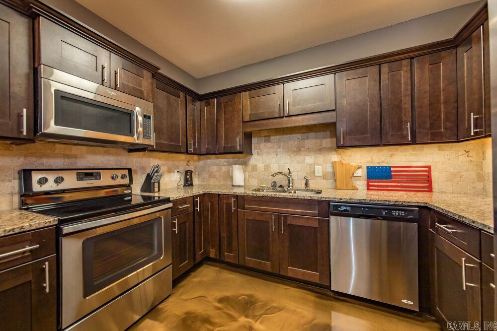 7910 Edgemont Rd, Suite 301  Greers Ferry, AR