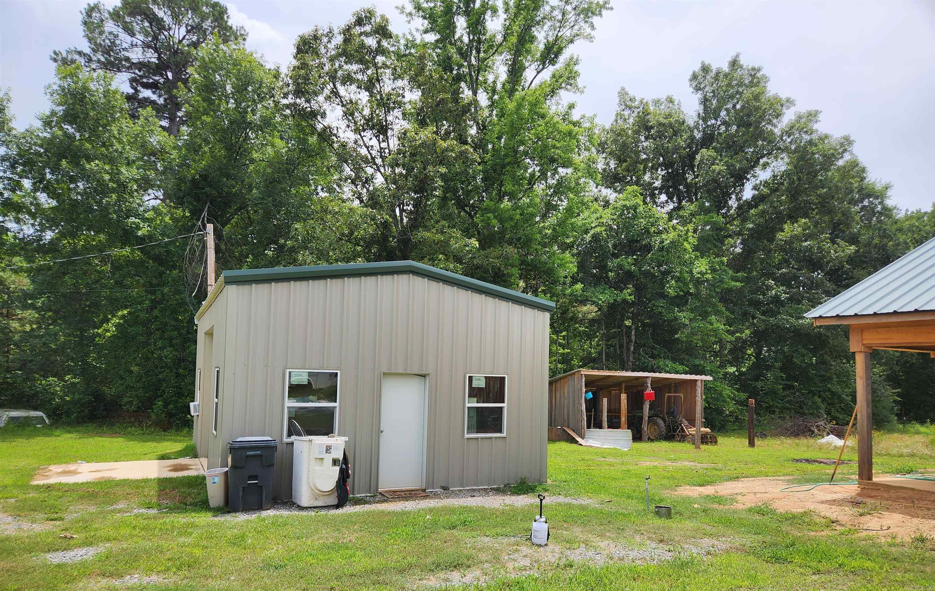 70 Kyle  Star City, AR