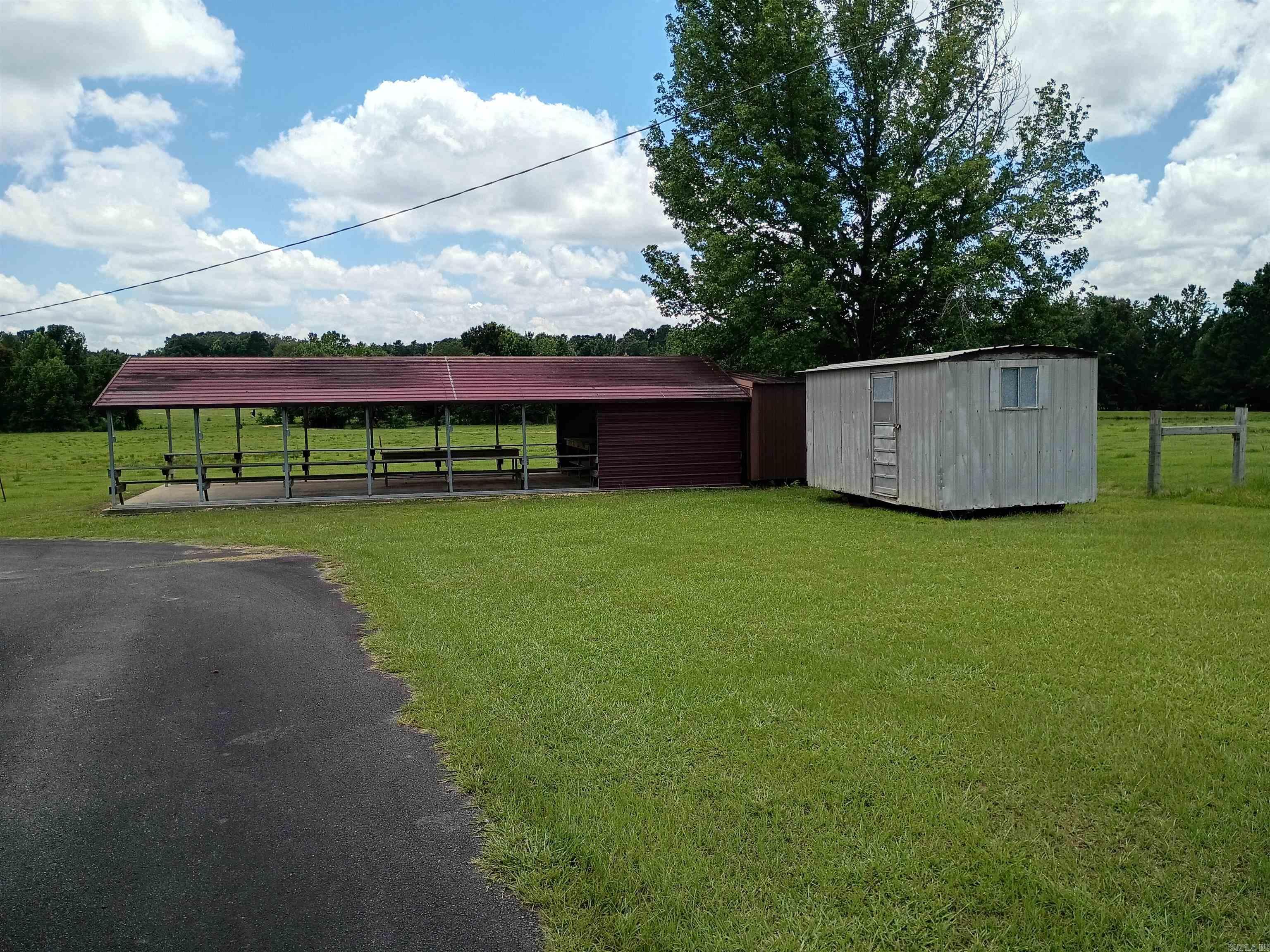 274 BRADLEY 17 RD S  Warren, AR