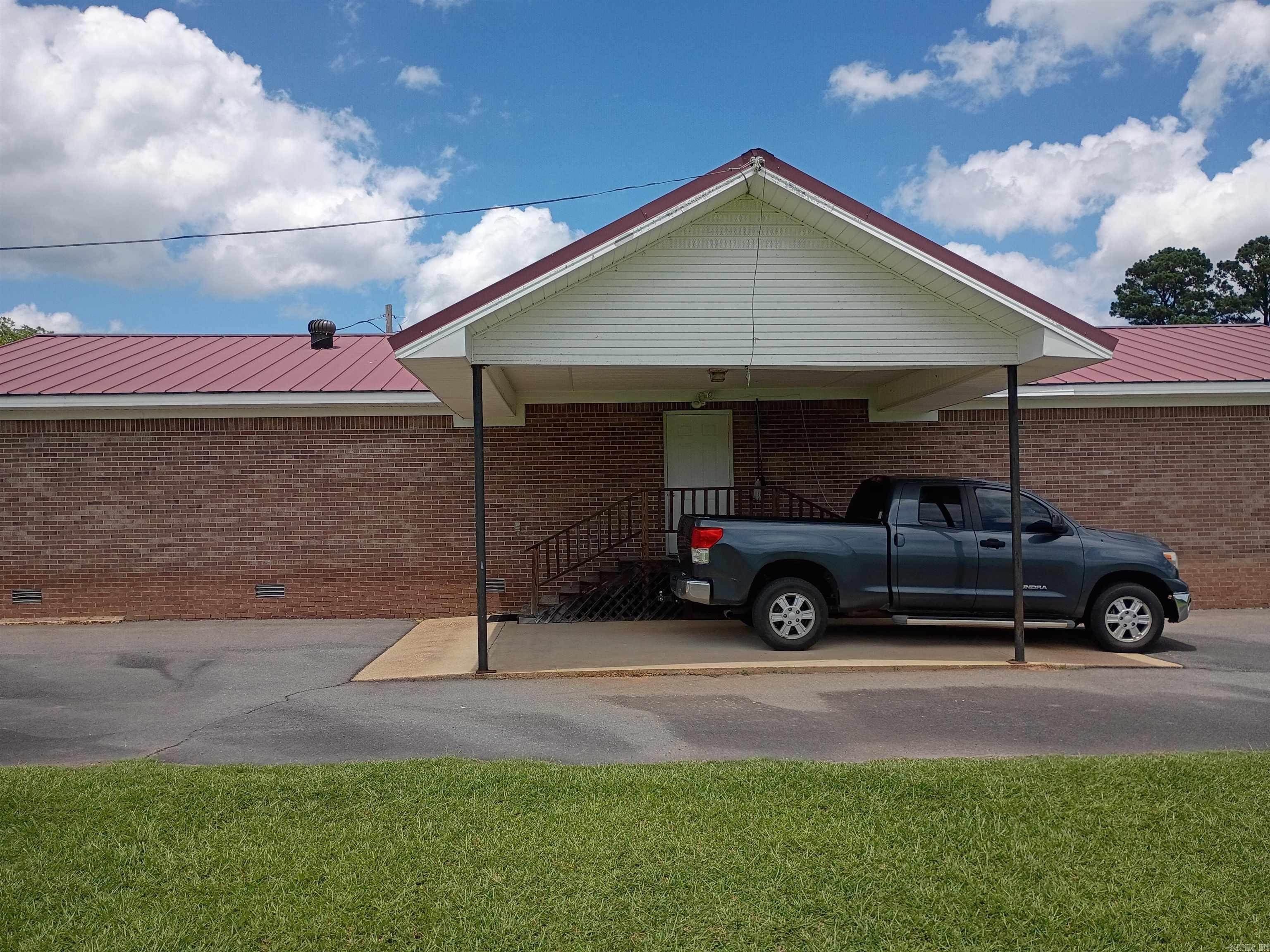 274 BRADLEY 17 RD S  Warren, AR
