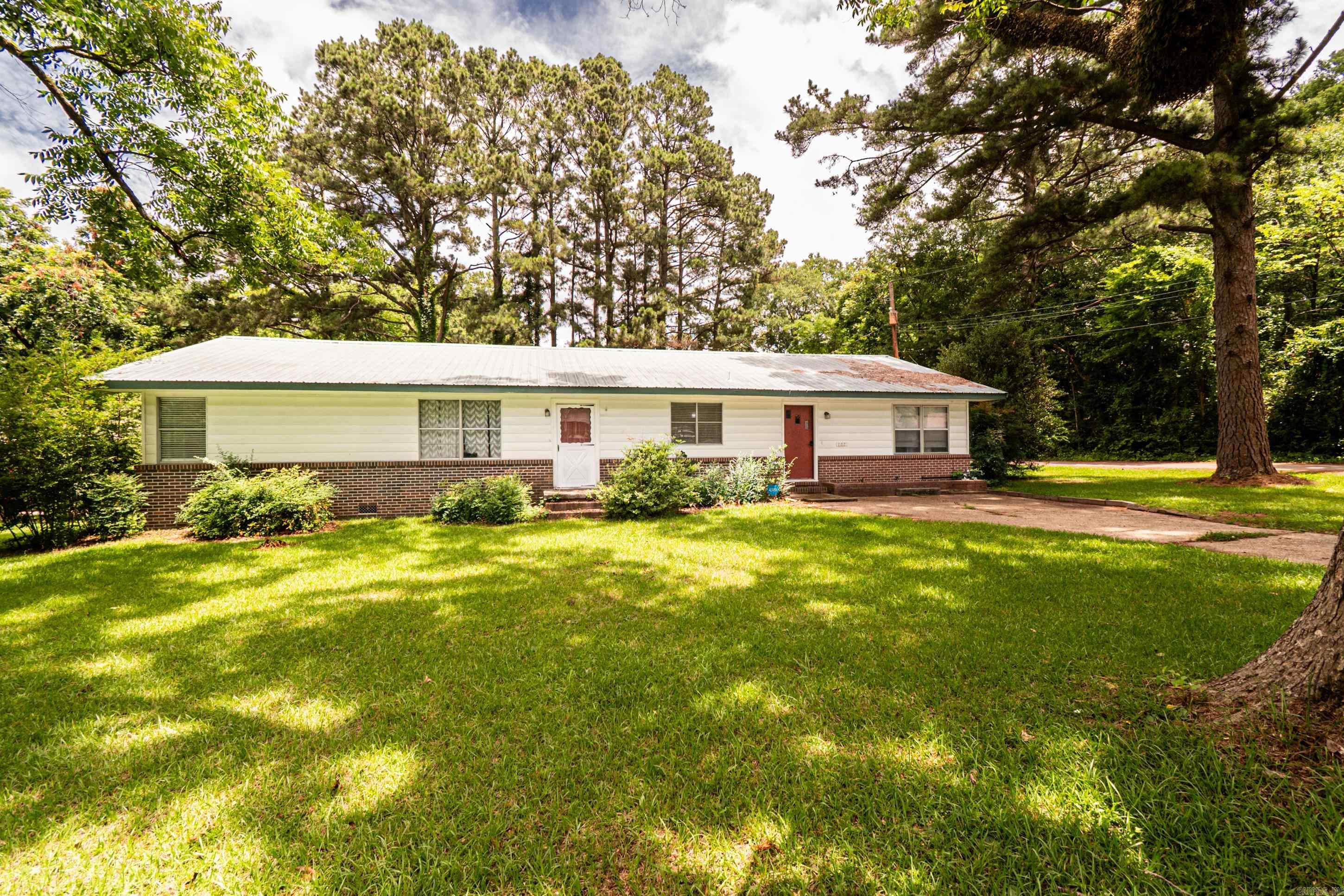 127 E Pope St  Monticello, AR