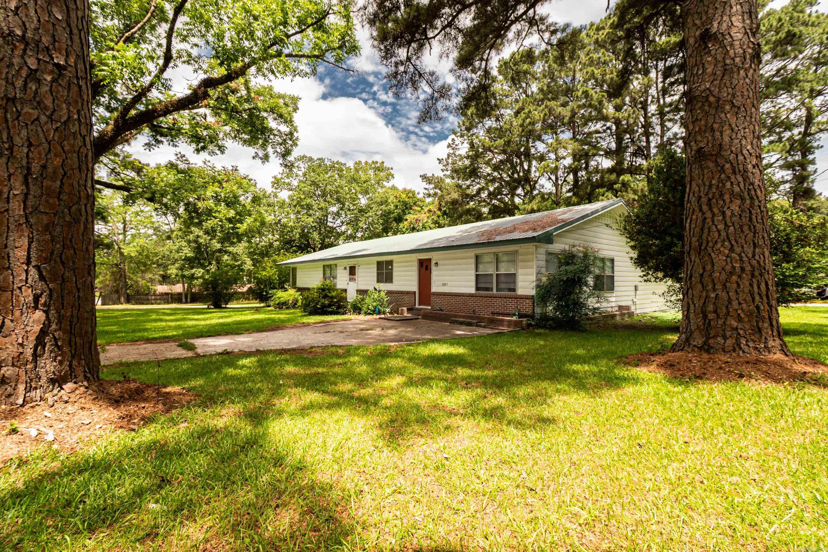 127 E Pope St  Monticello, AR