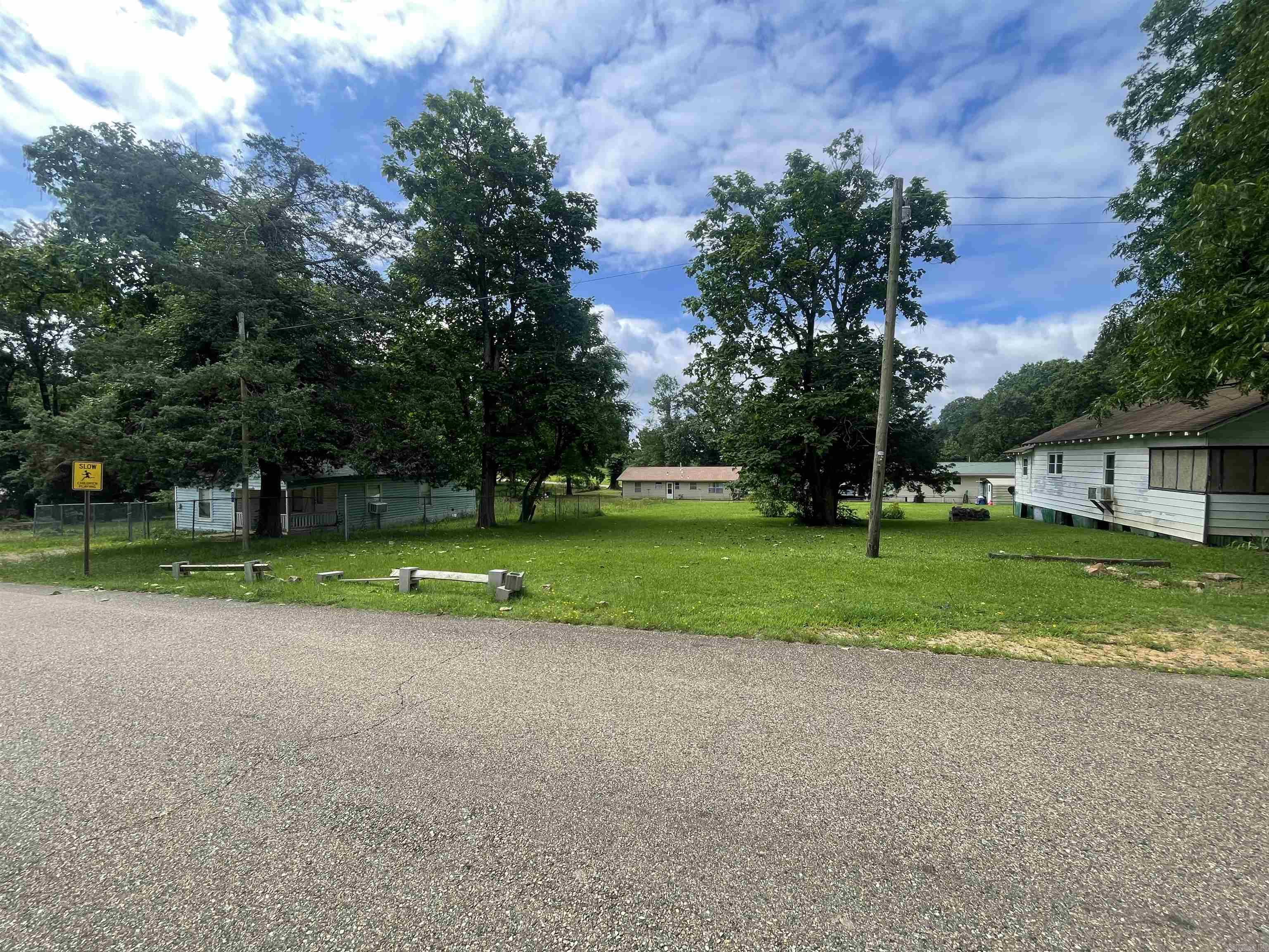 819 W Lake  De Queen, AR