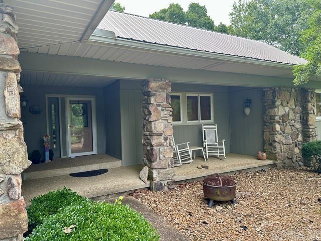 105 Crest  Fairfield Bay, AR