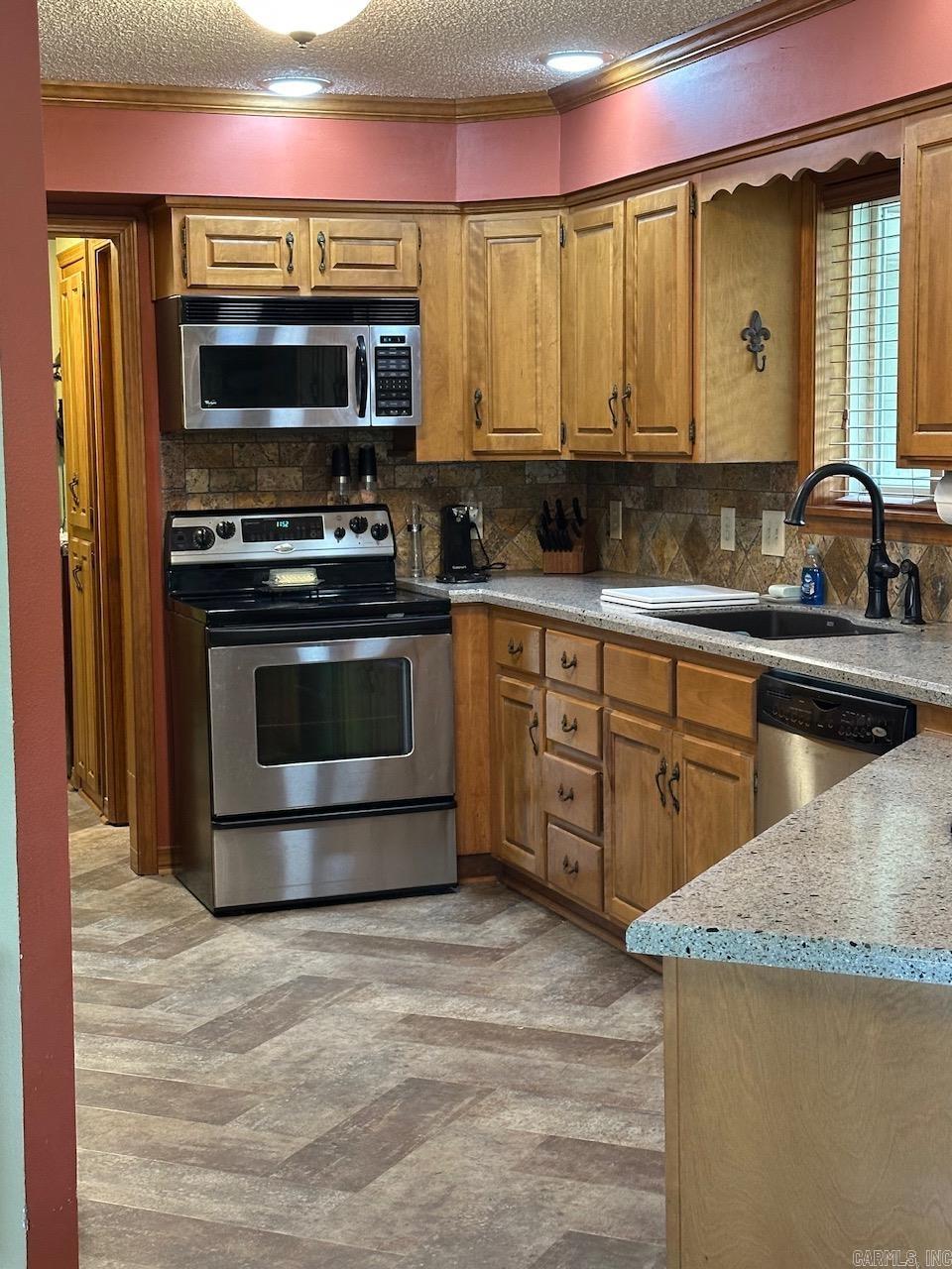 105 Crest  Fairfield Bay, AR