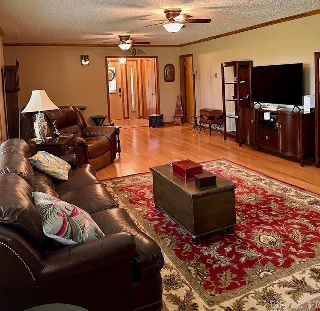 105 Crest  Fairfield Bay, AR