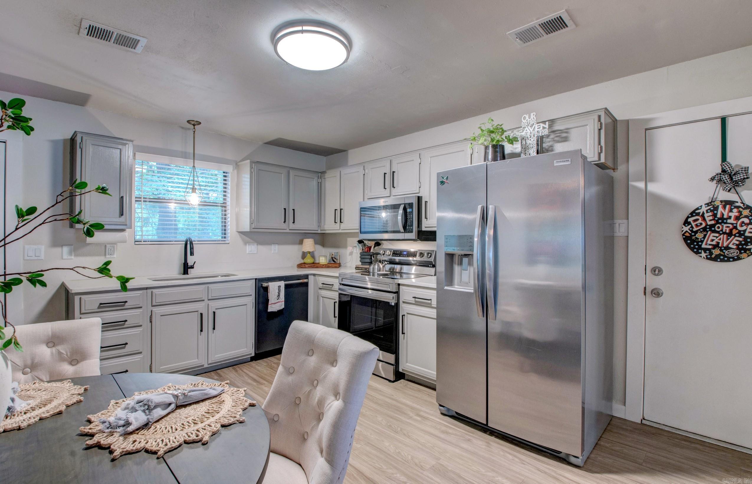 118 Pin Oak  Maumelle, AR