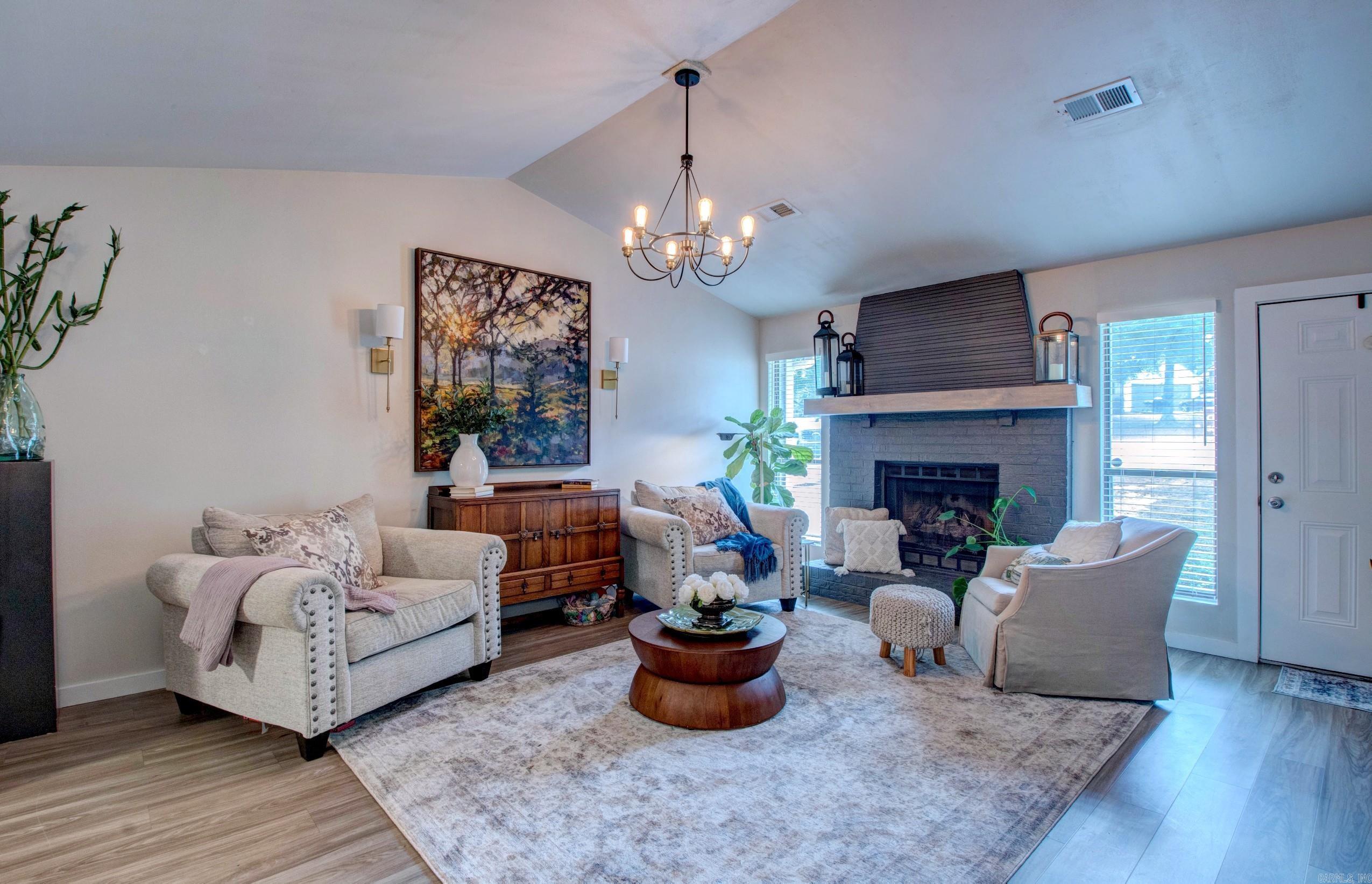 118 Pin Oak  Maumelle, AR