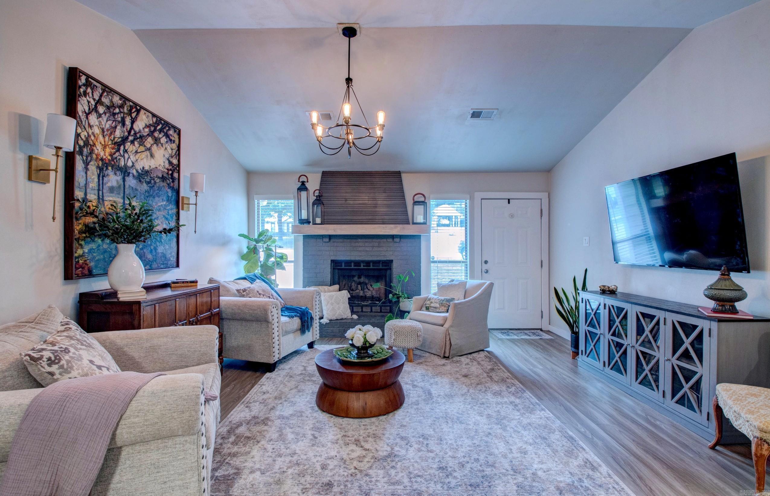 118 Pin Oak  Maumelle, AR