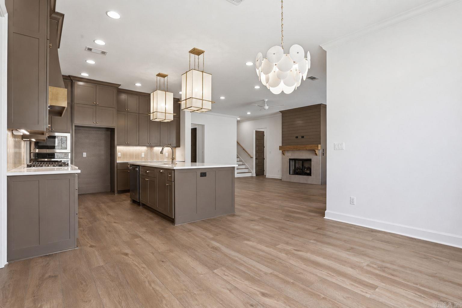 69 Mountain Brook Road Little Rock, AR 72223
