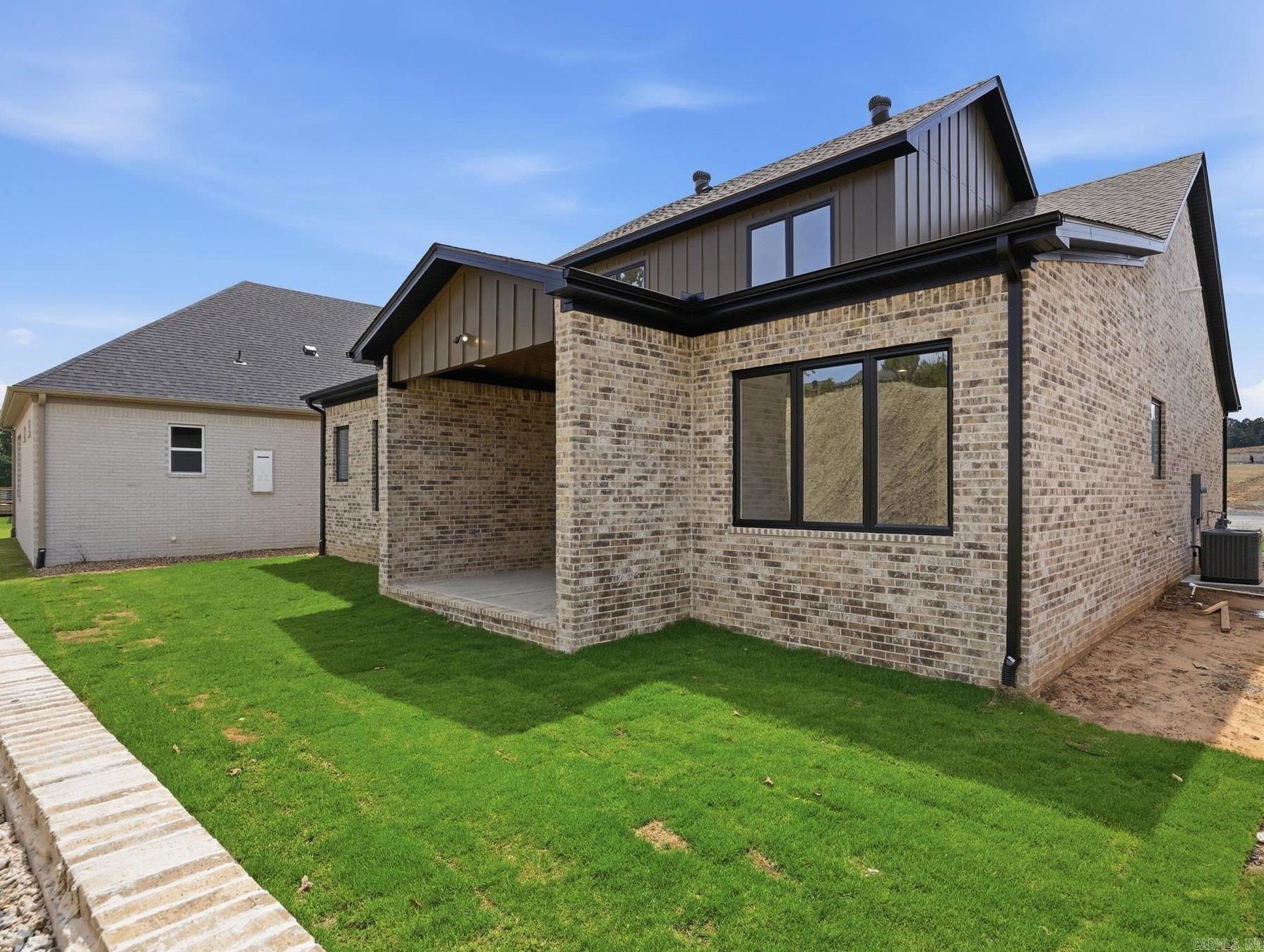 69 Mountain Brook Road Little Rock, AR 72223