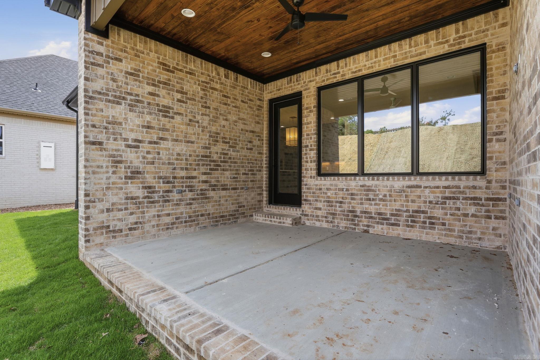 69 Mountain Brook  Little Rock, AR