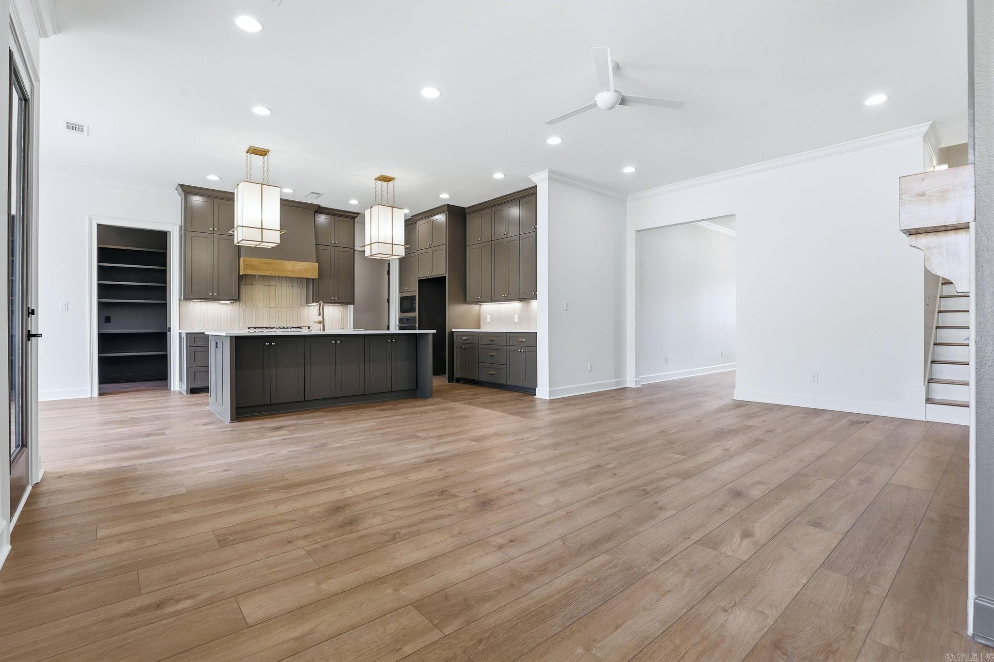 69 Mountain Brook  Little Rock, AR