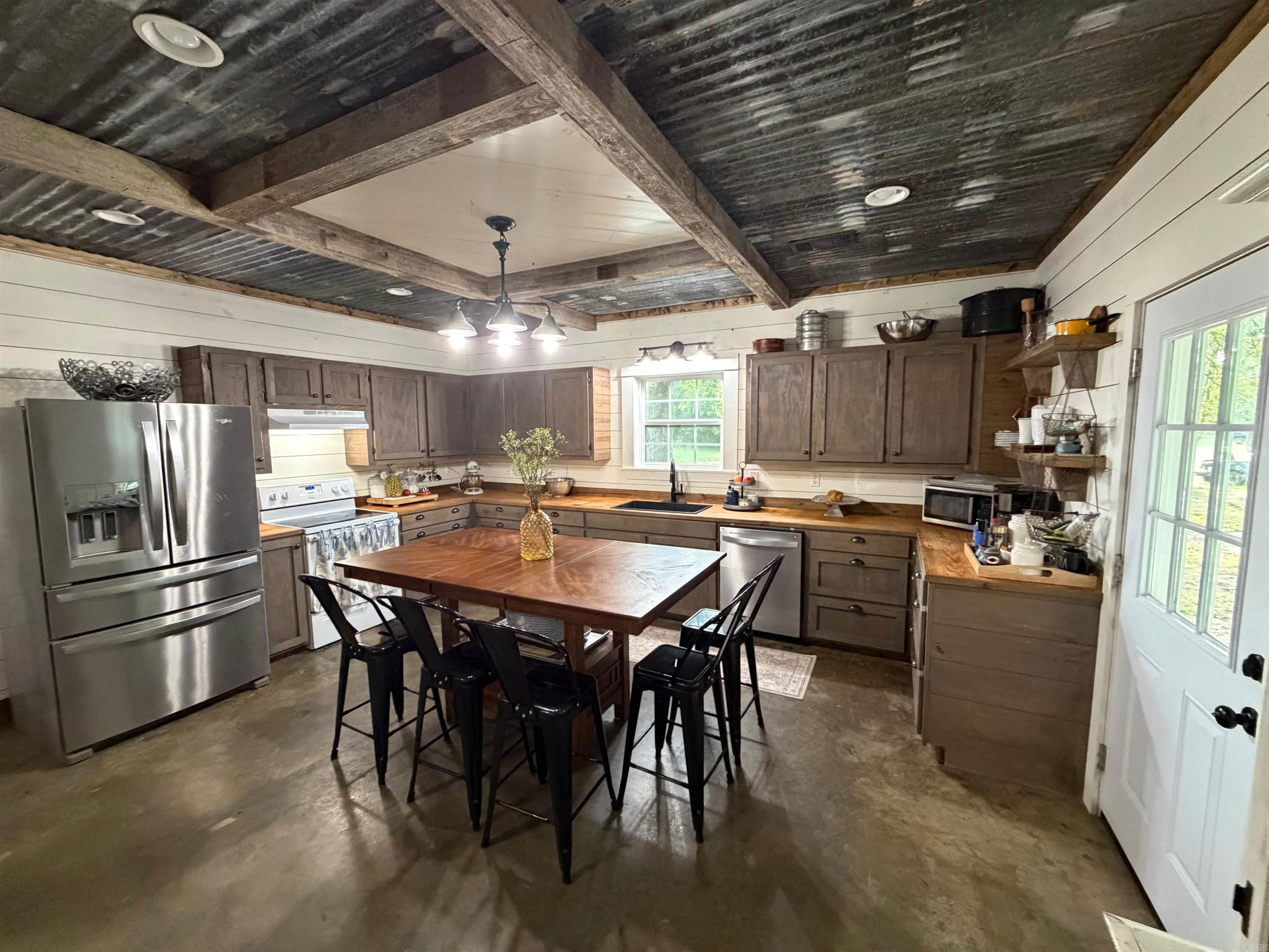8179 North Main Street-Tull  Benton, AR