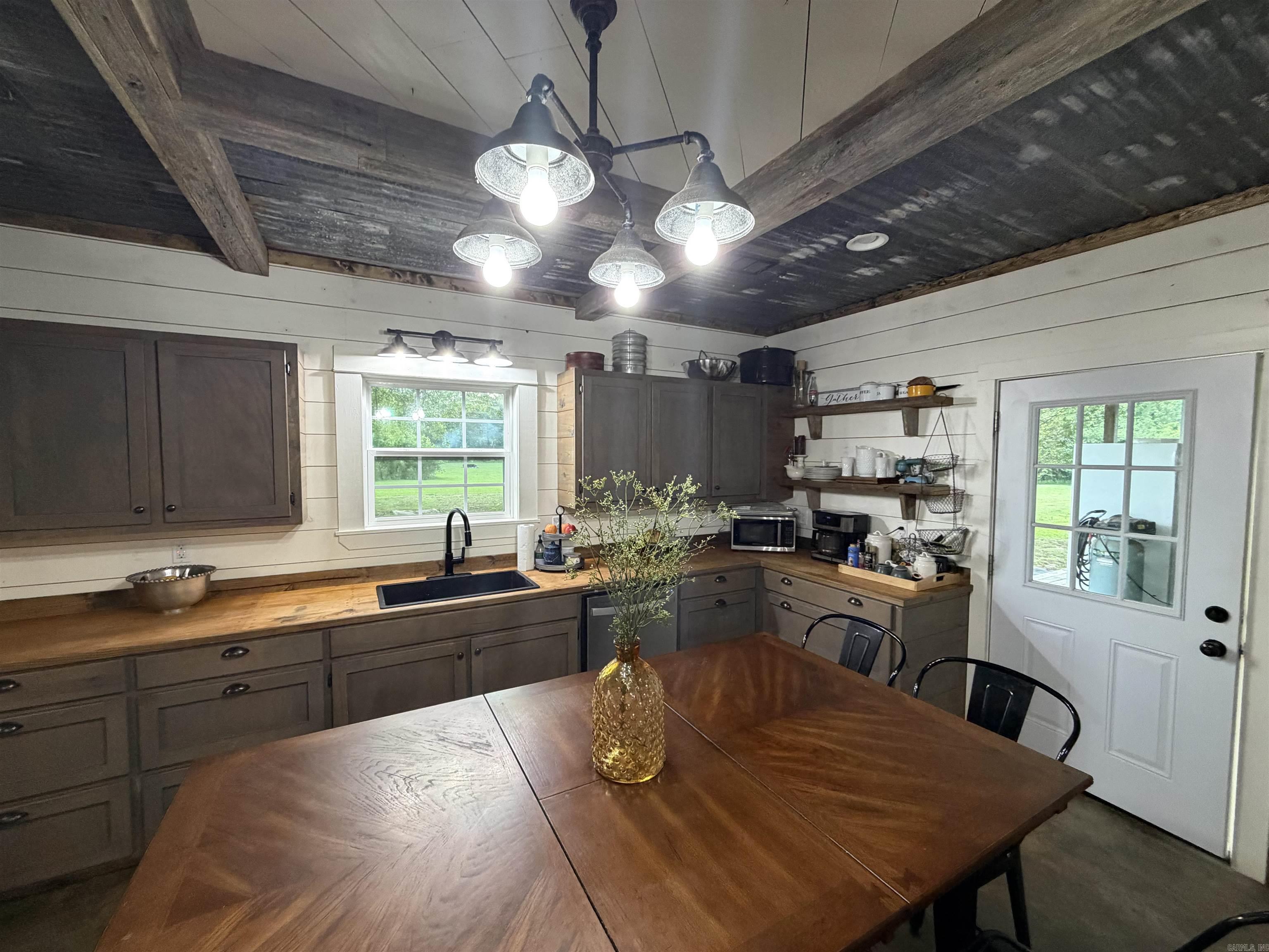 8179 North Main Street-Tull  Benton, AR