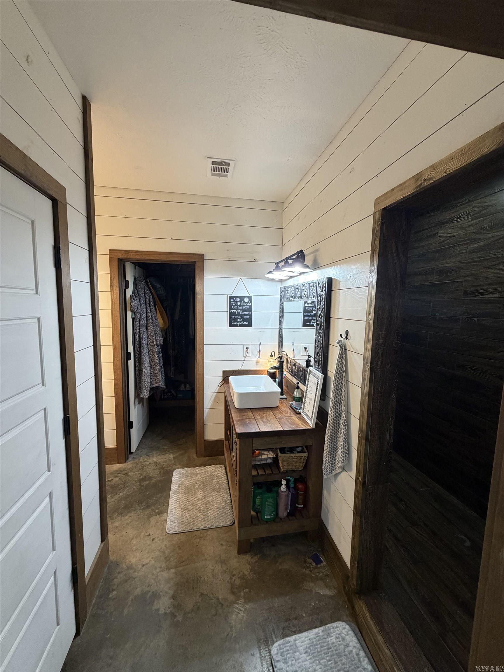 8179 North Main Street-Tull  Benton, AR