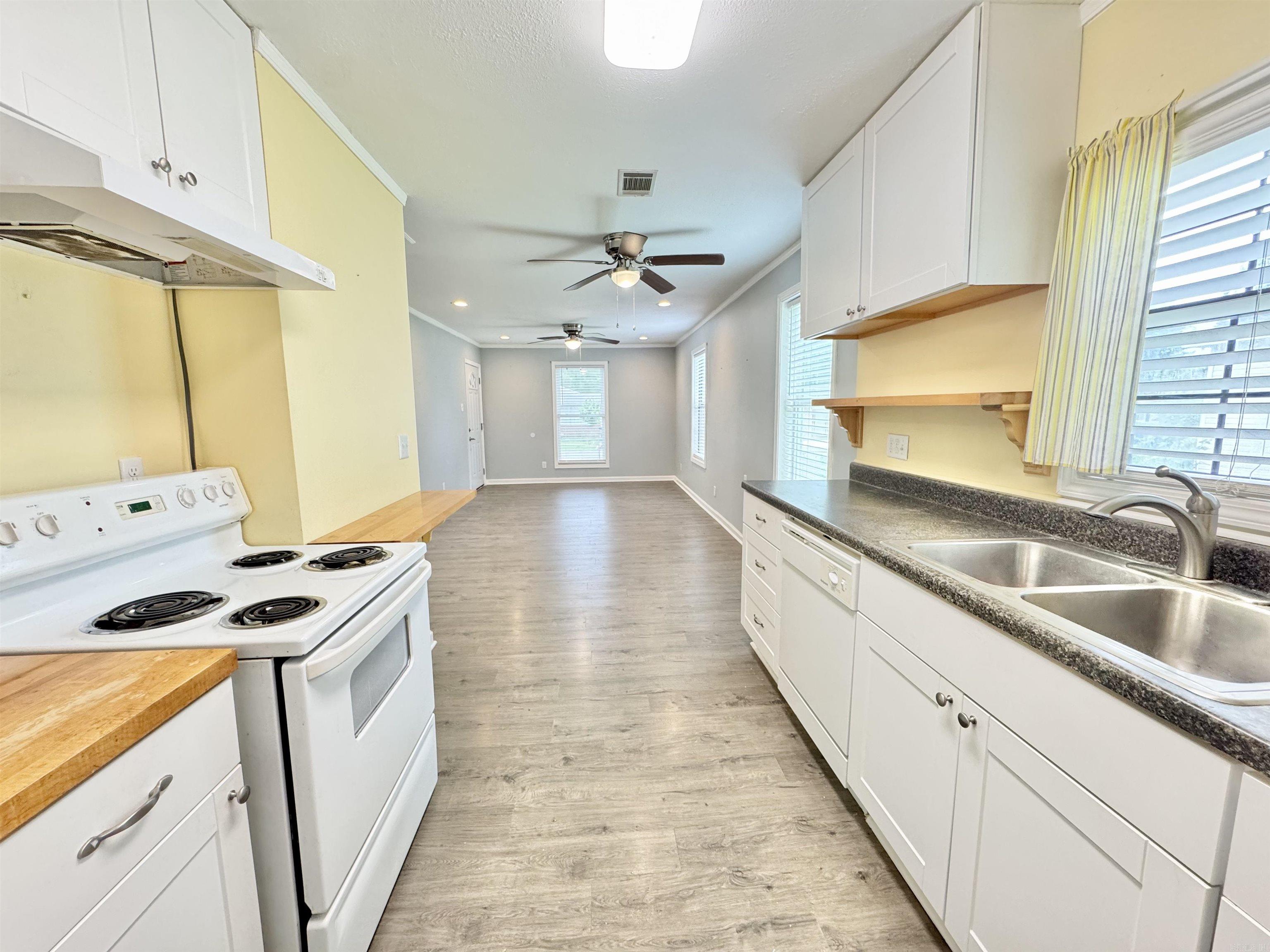 106 Monroe  Cabot, AR