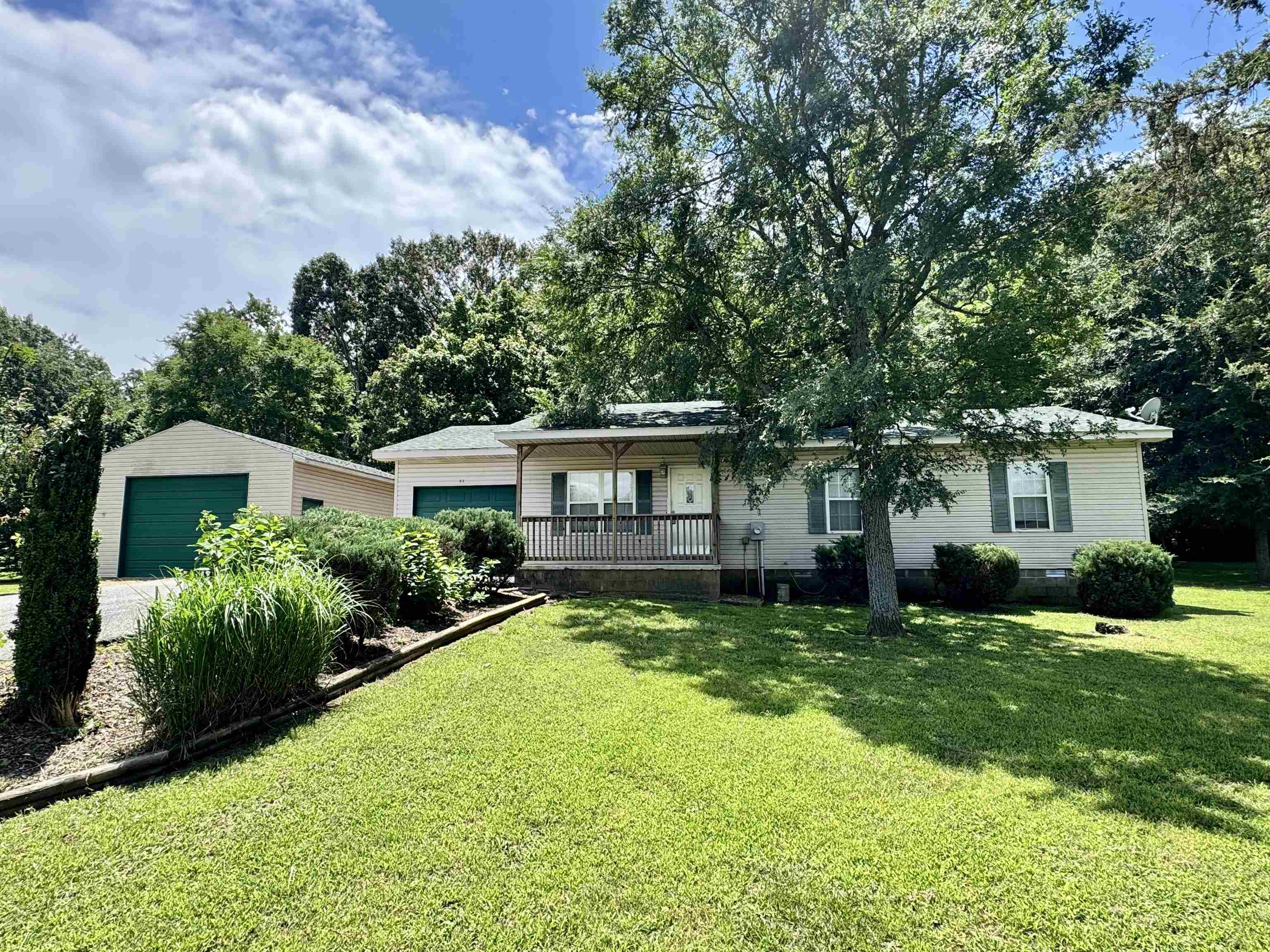 44 Sara Cir  Ash Flat, AR