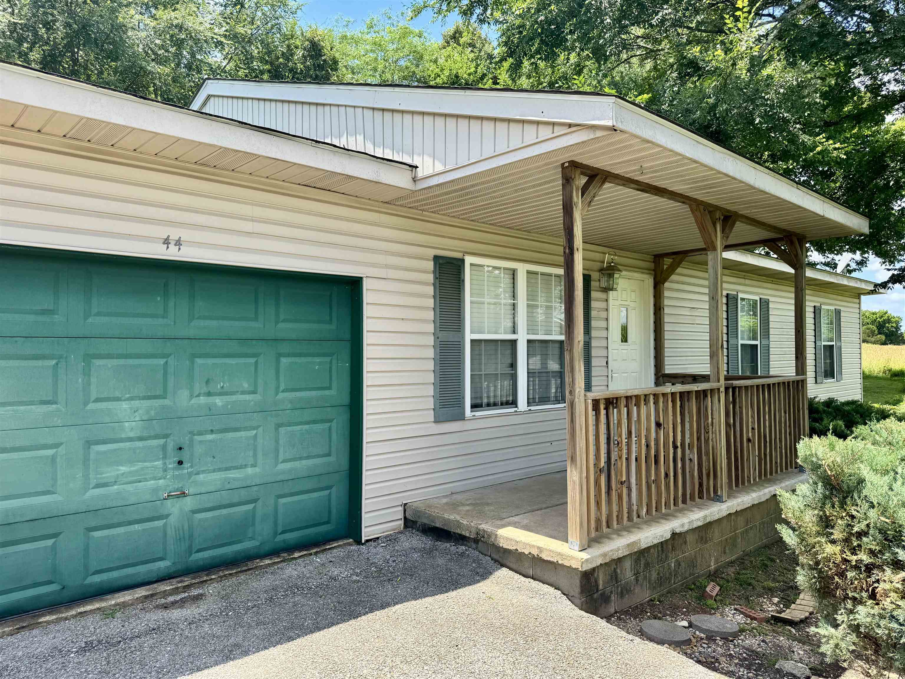 44 Sara Cir  Ash Flat, AR