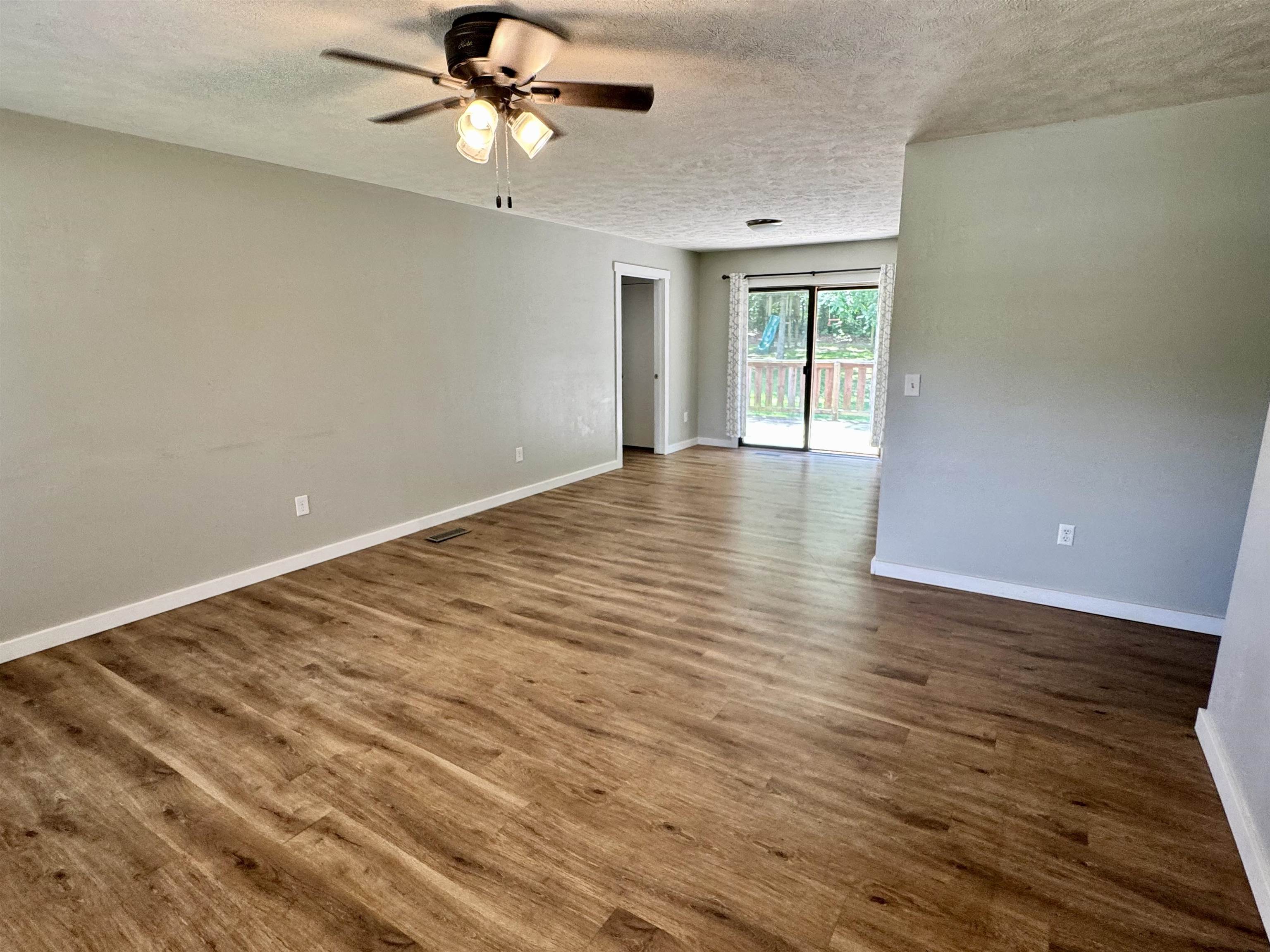 44 Sara Cir  Ash Flat, AR