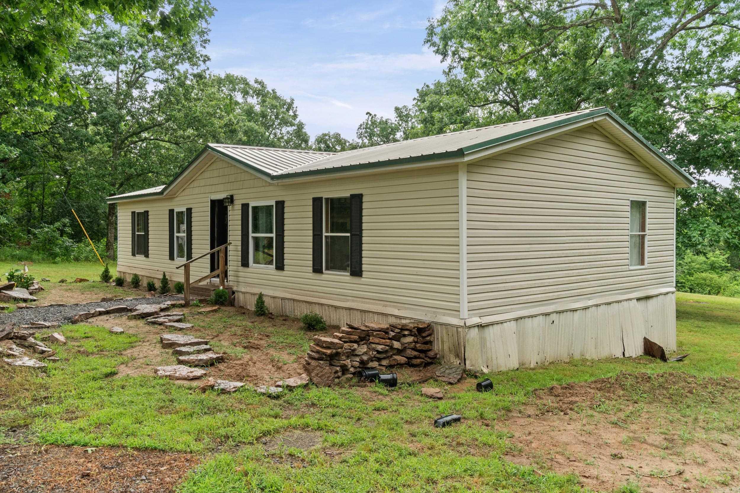 2299 Greers Ferry Road  Drasco, AR