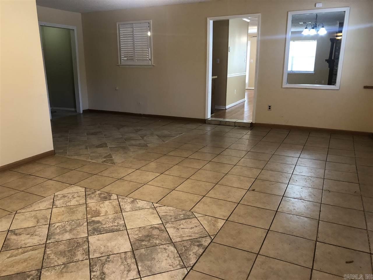3101 S Linden Pine Bluff, AR 71603-8501