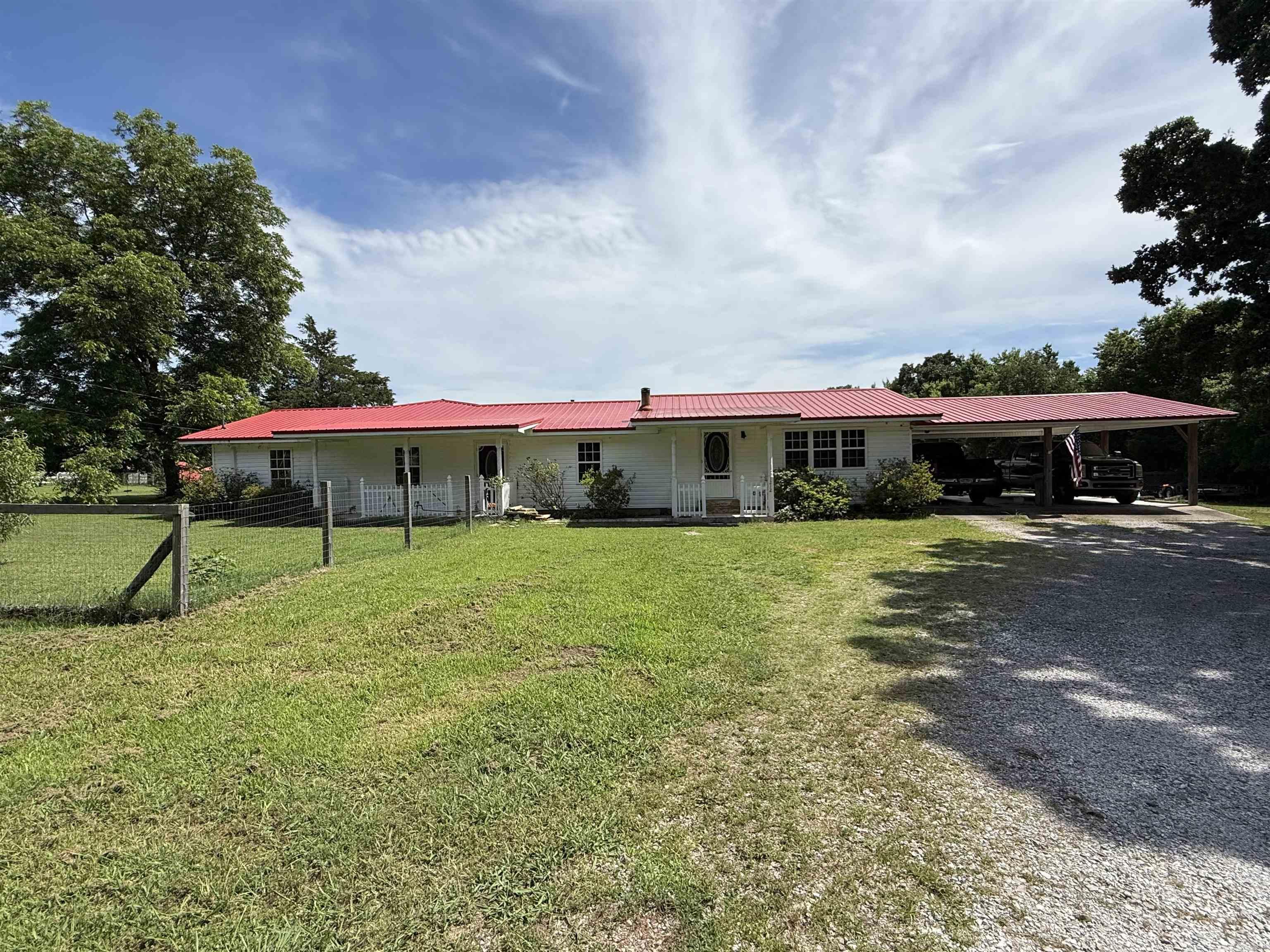 1212 Gayler  Mountain View, AR