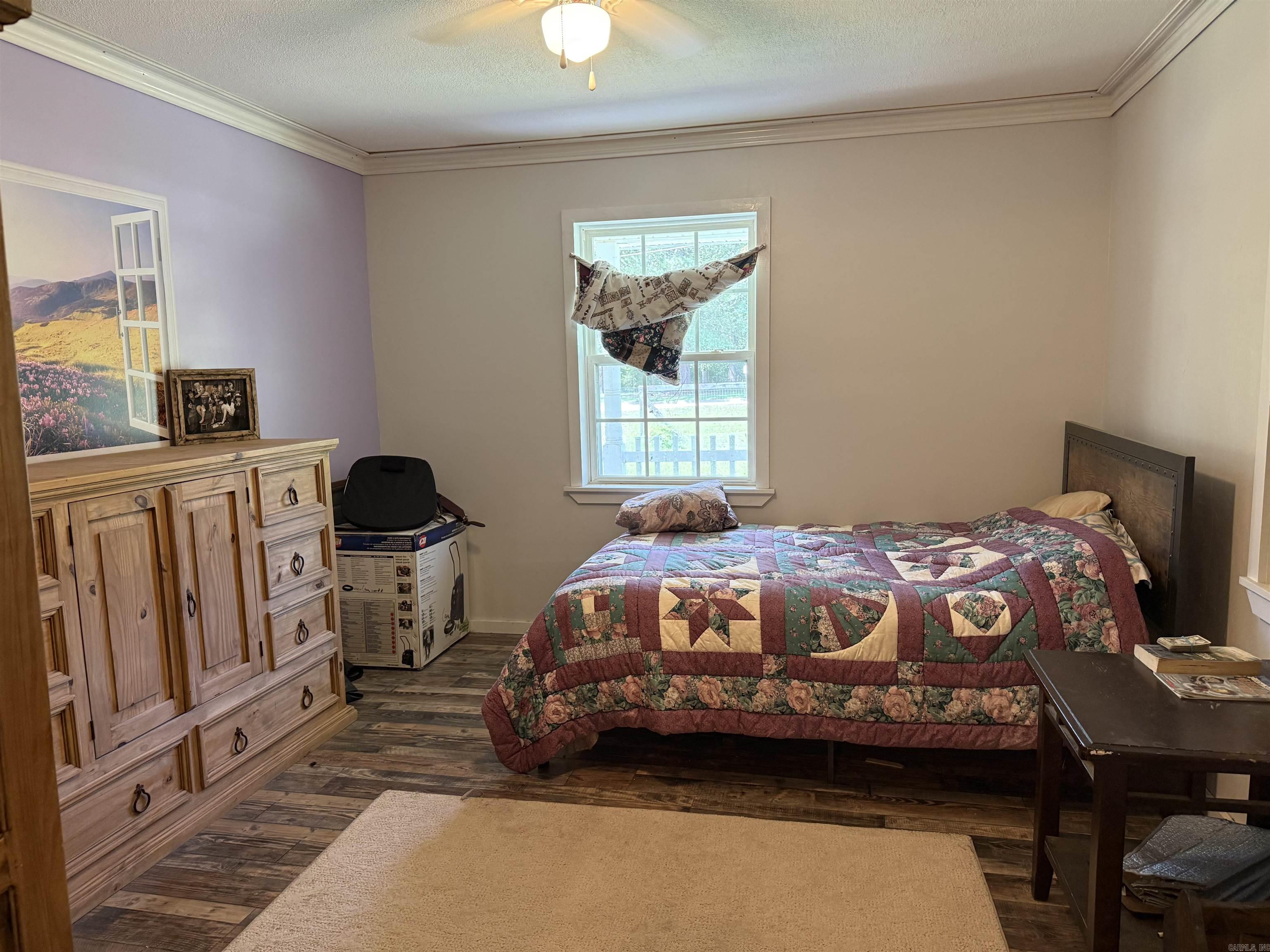 1212 Gayler  Mountain View, AR