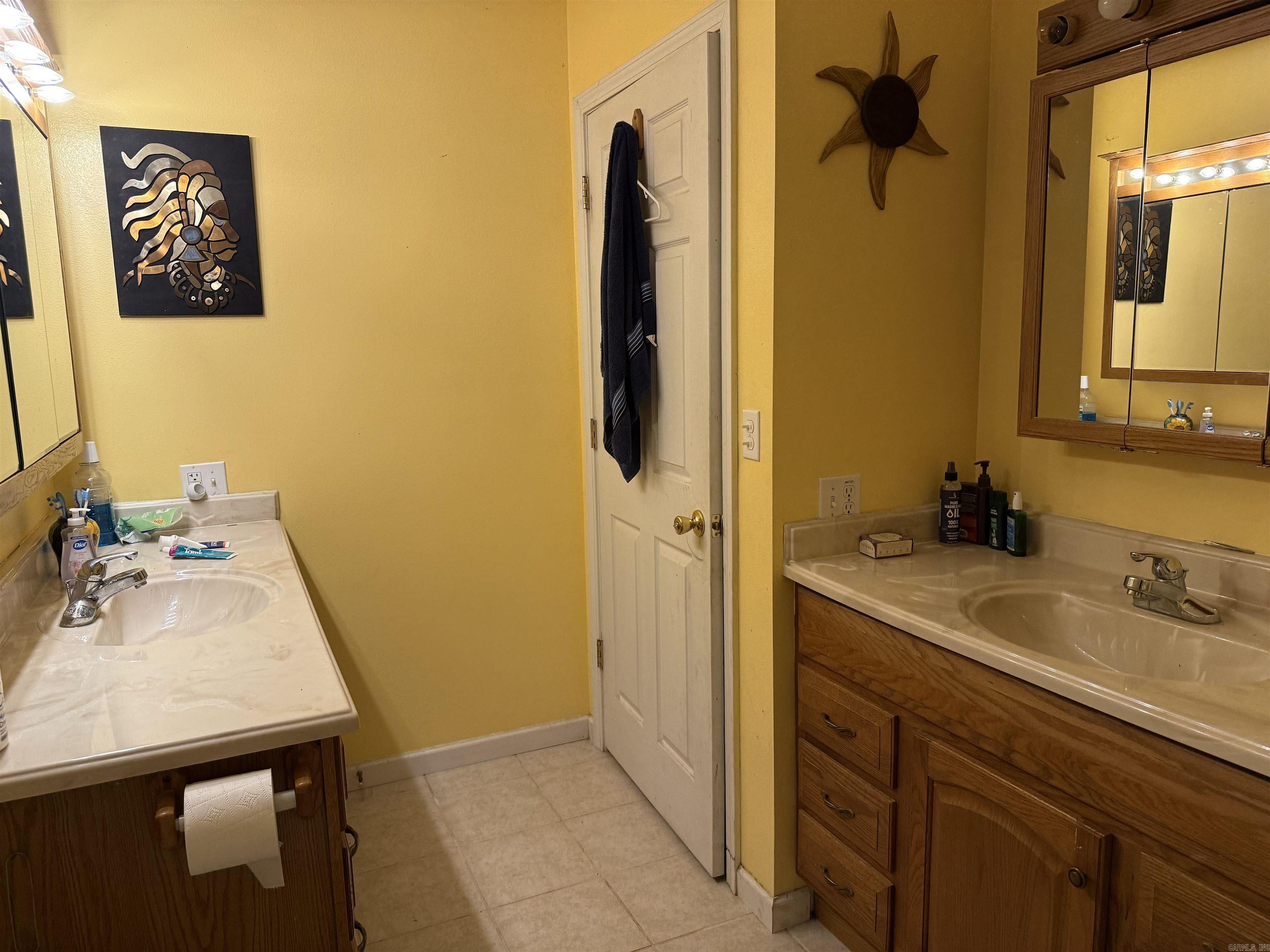 1212 Gayler  Mountain View, AR