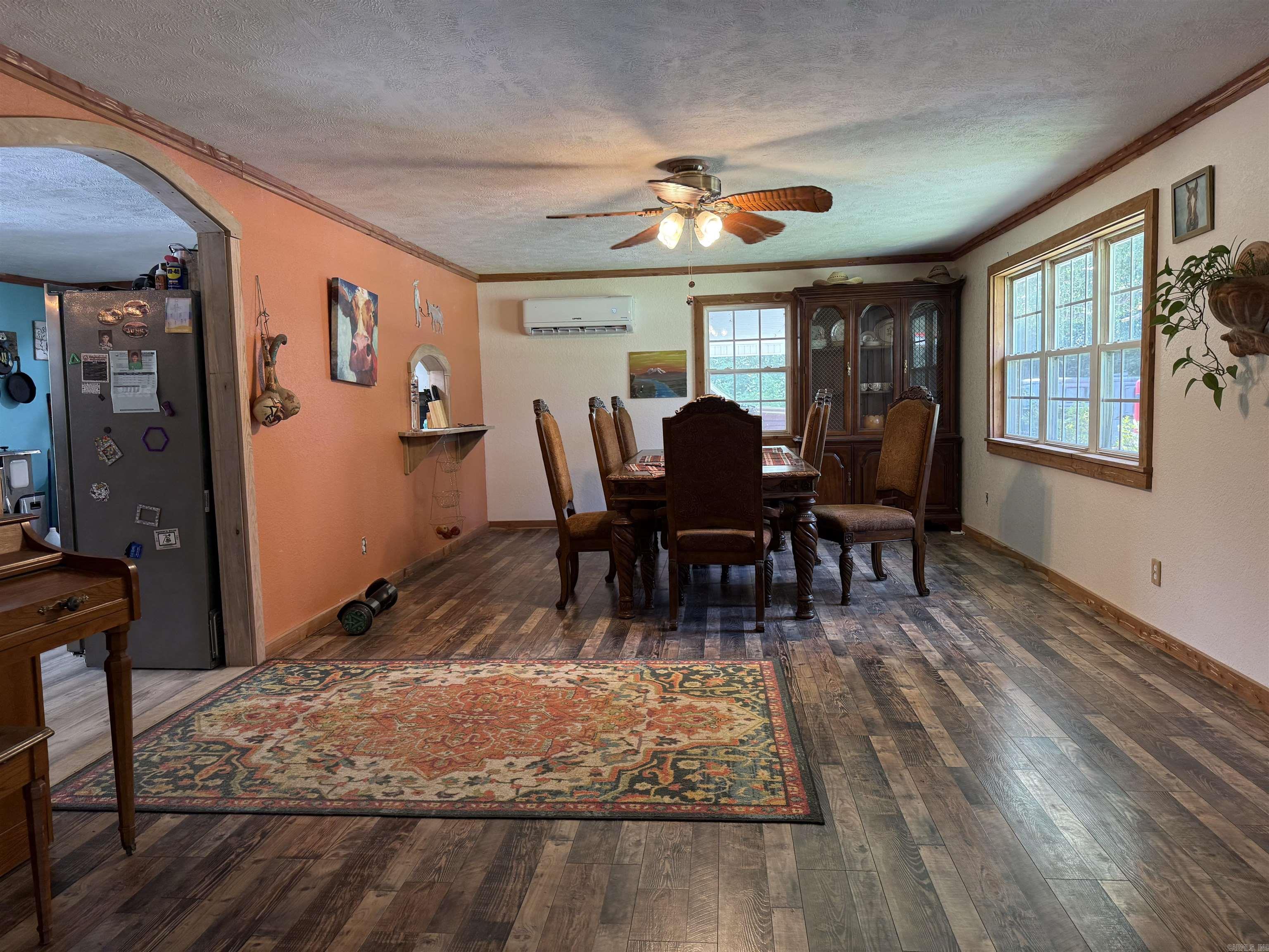 1212 Gayler  Mountain View, AR