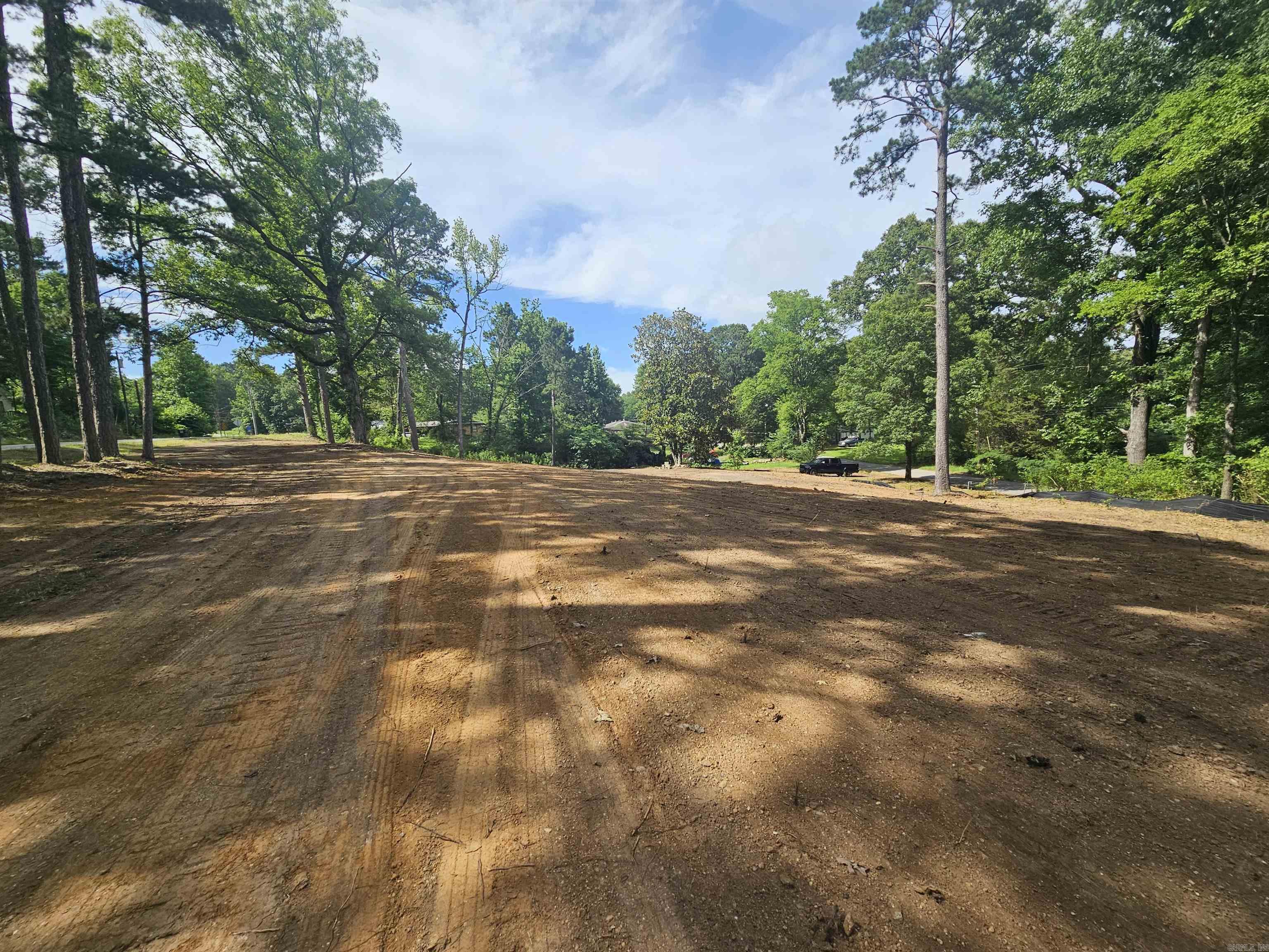 2211 chatfield  Benton, AR
