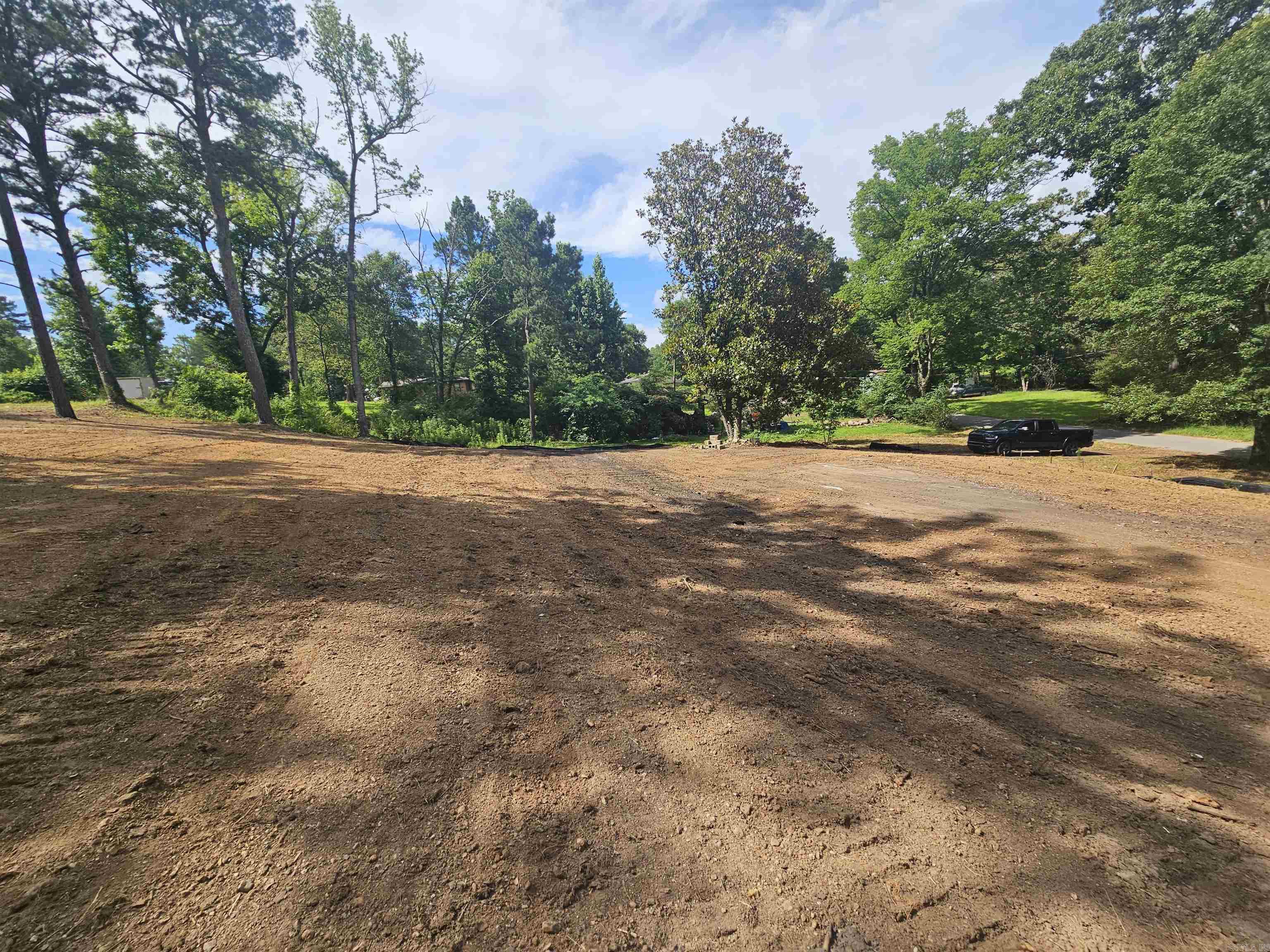 2211 chatfield  Benton, AR