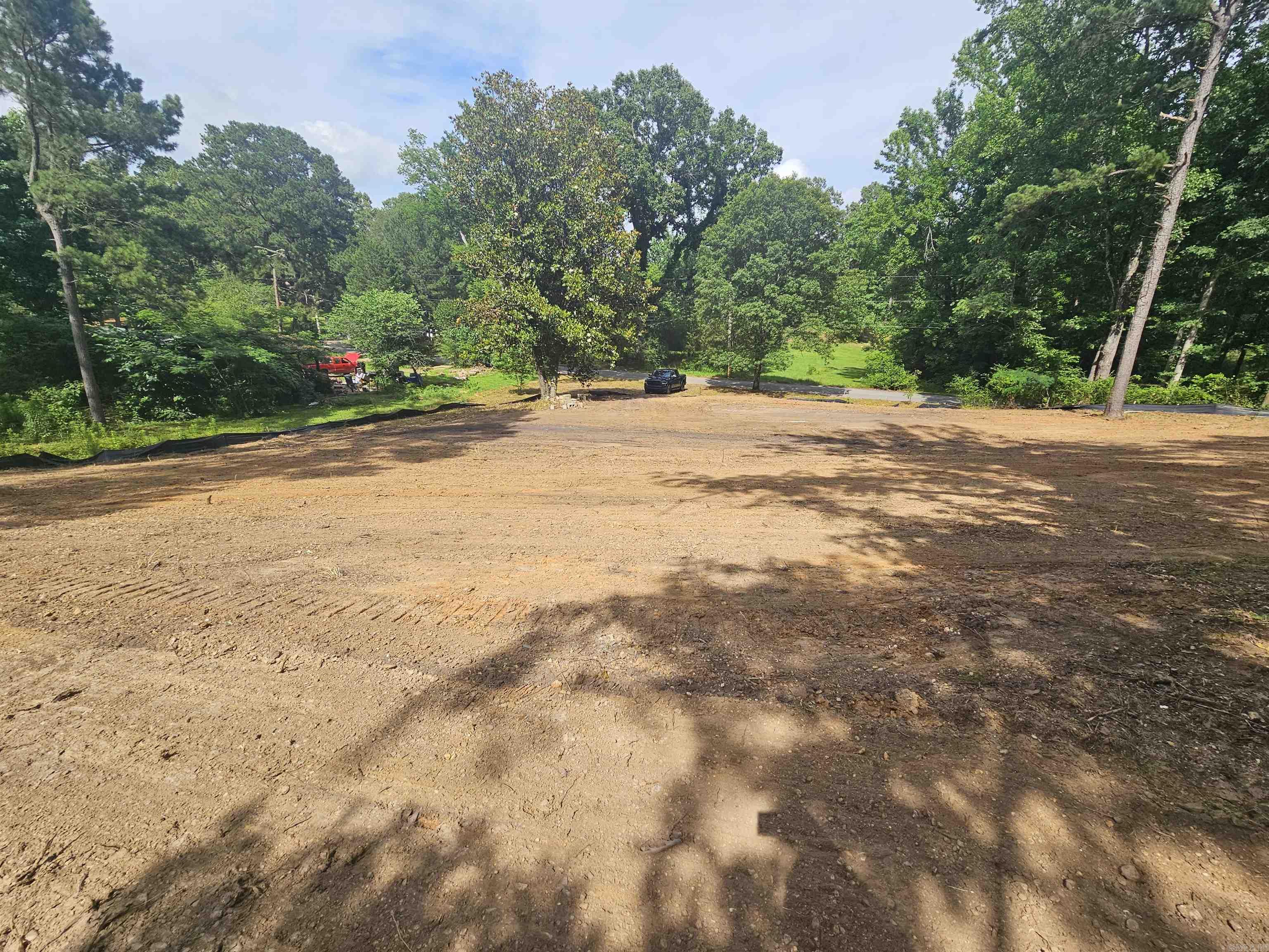 2211 chatfield  Benton, AR