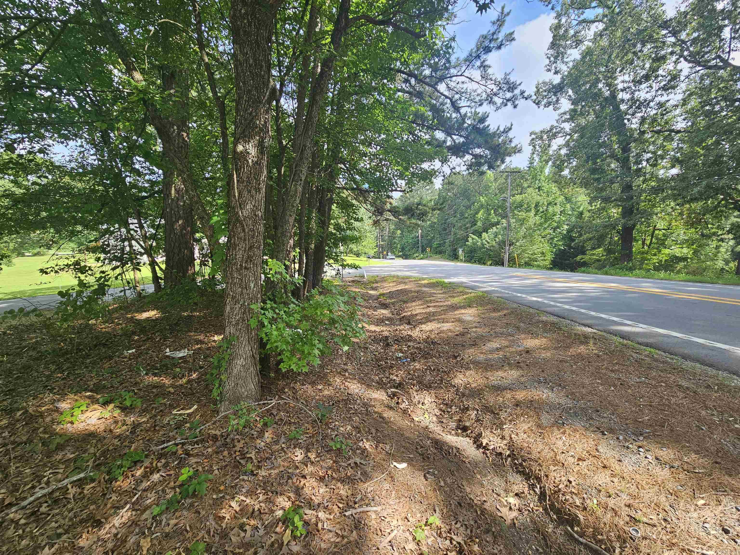 2211 chatfield  Benton, AR