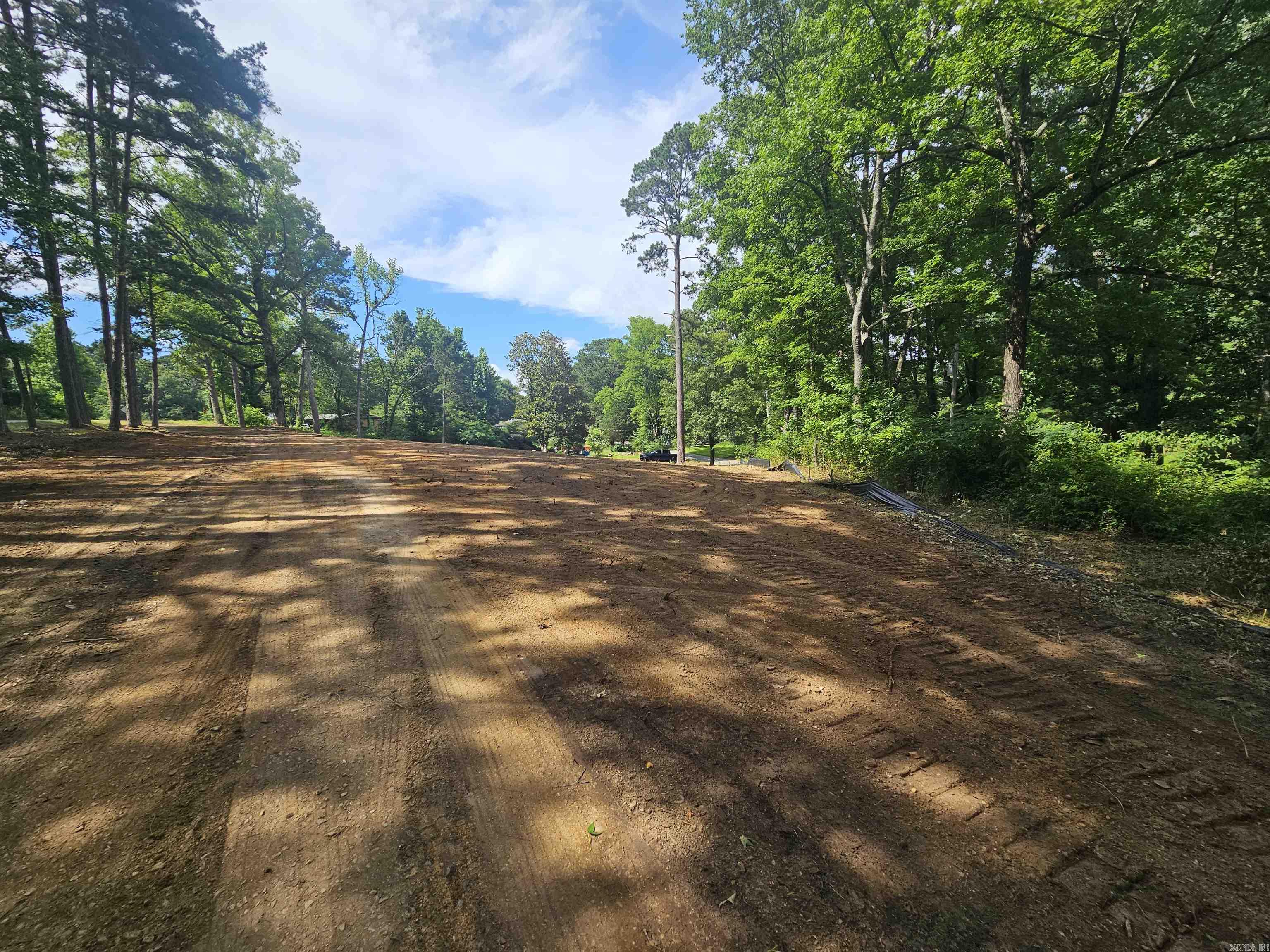 2211 chatfield  Benton, AR