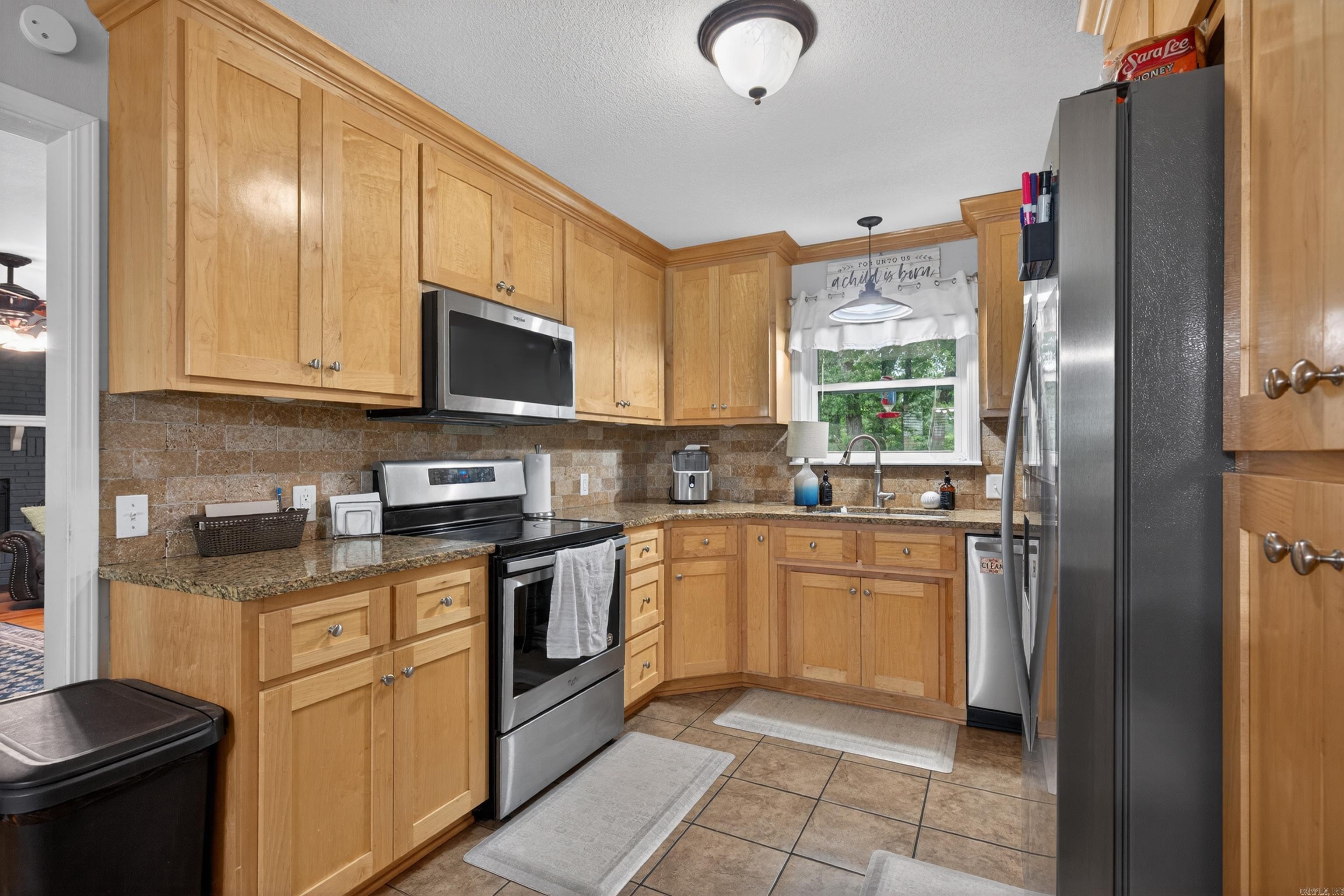 2504 N Ridge Dr  Arkadelphia, AR