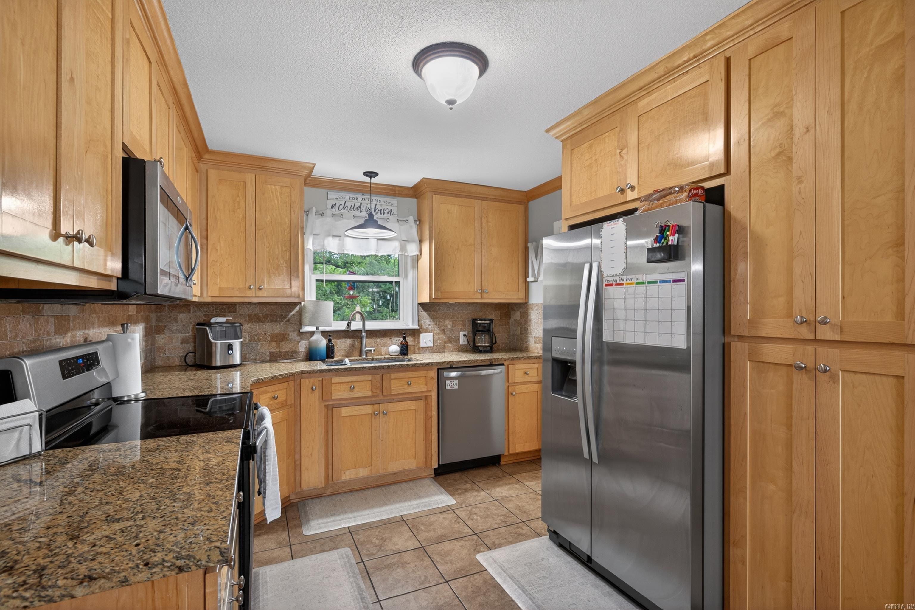 2504 N Ridge Dr  Arkadelphia, AR