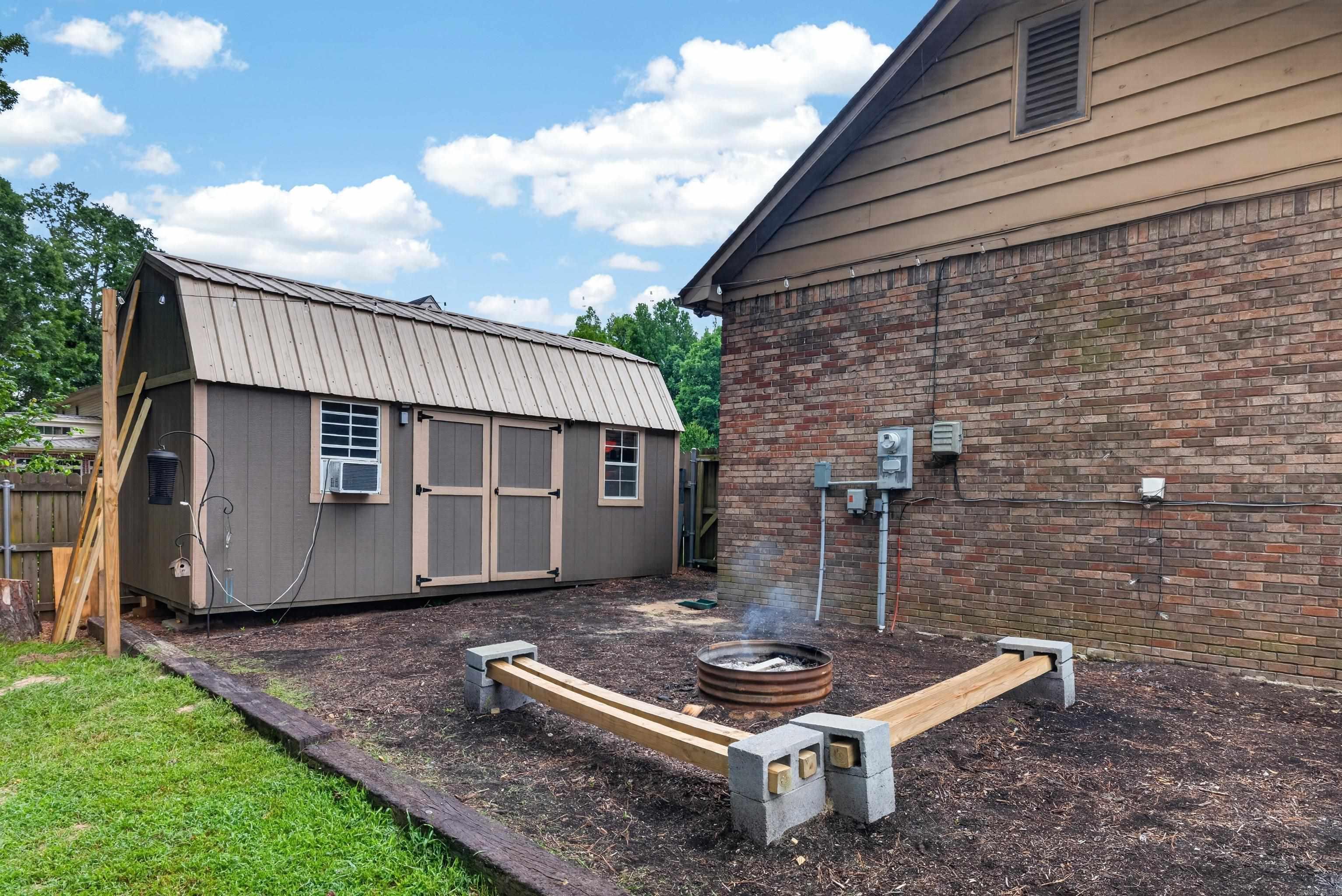 2504 N Ridge Dr  Arkadelphia, AR