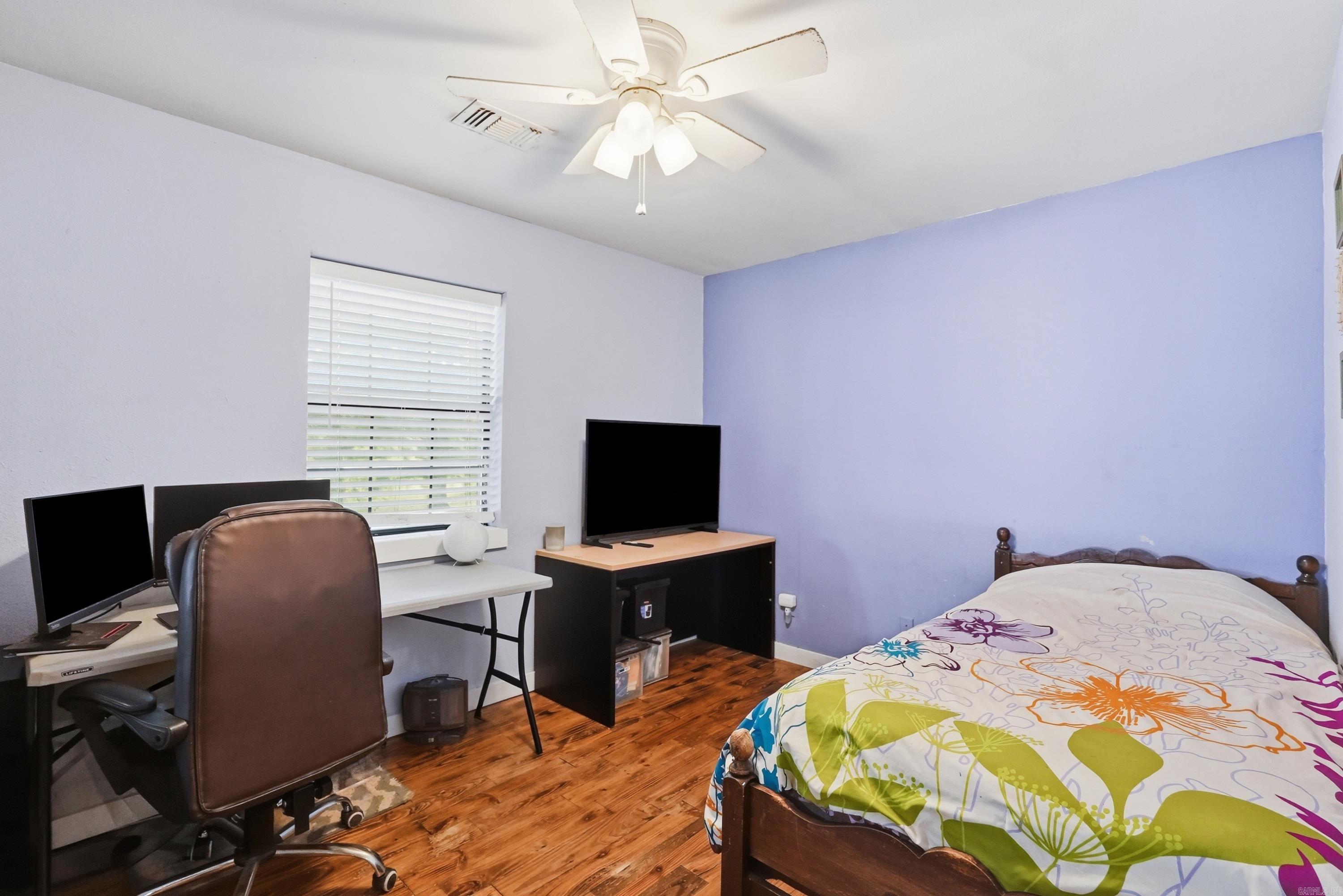 Office / could be 4th bedroom