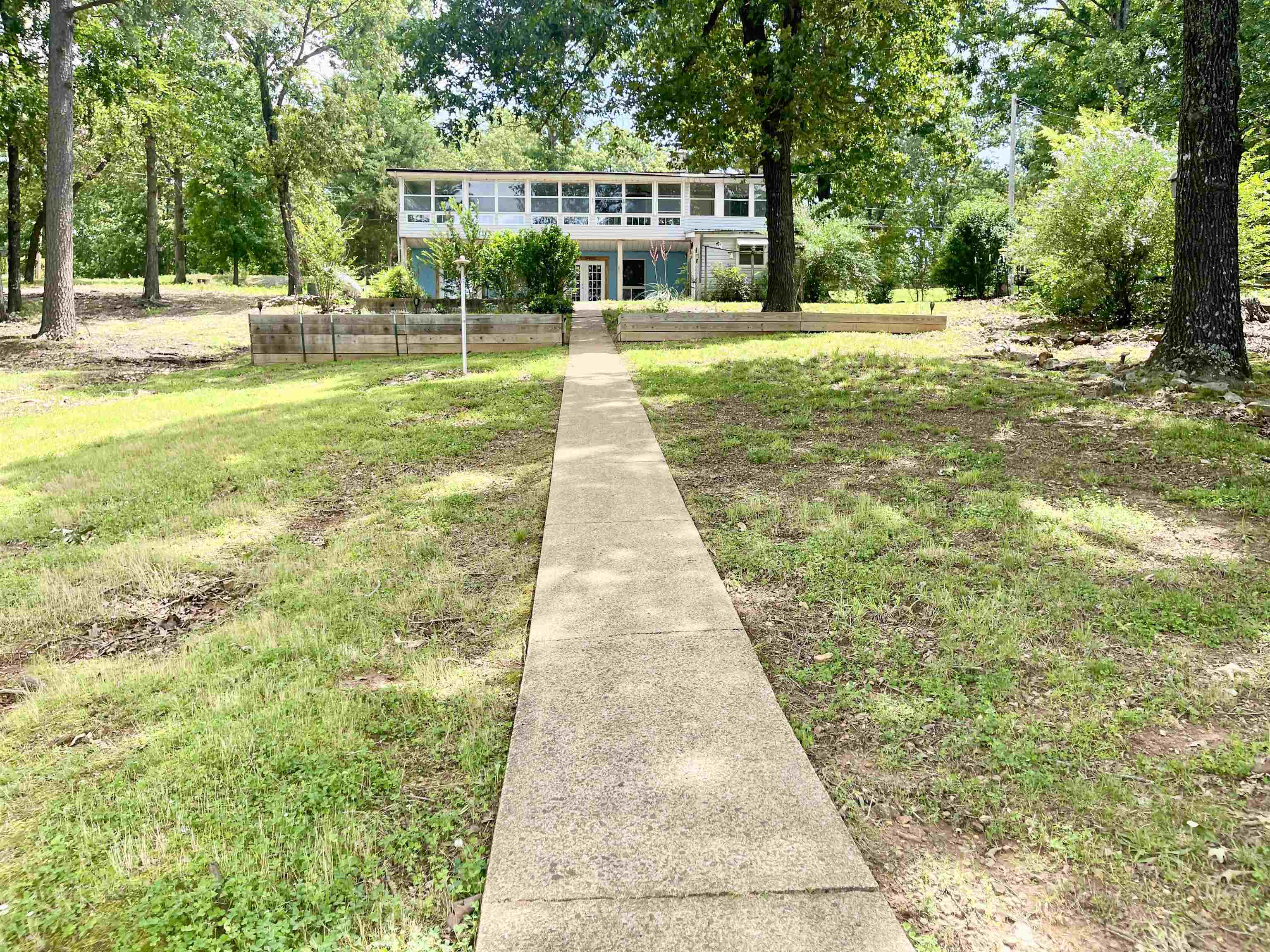 4 BED 2 BATH-2880 SQ FT