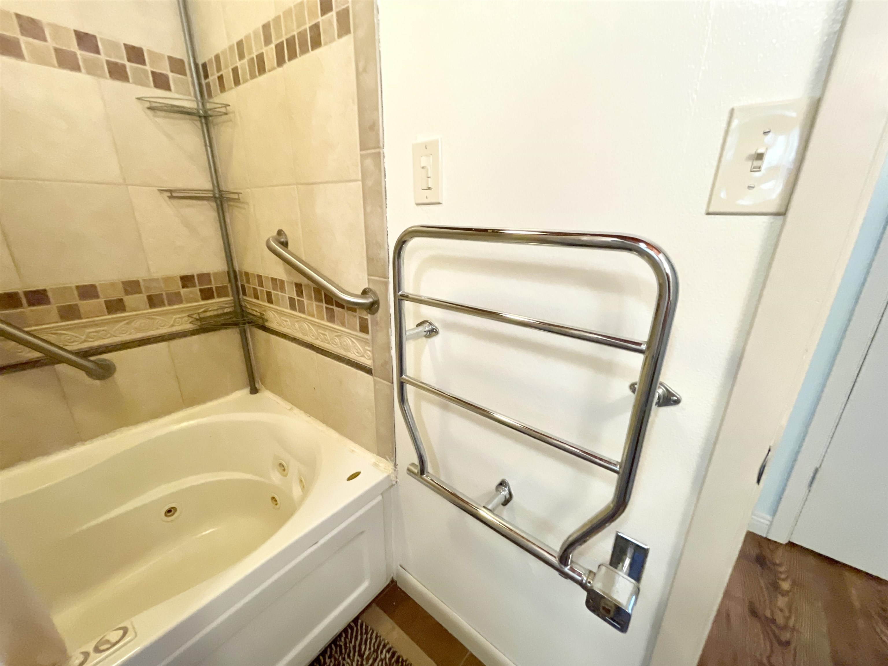 TOWEL WARMER