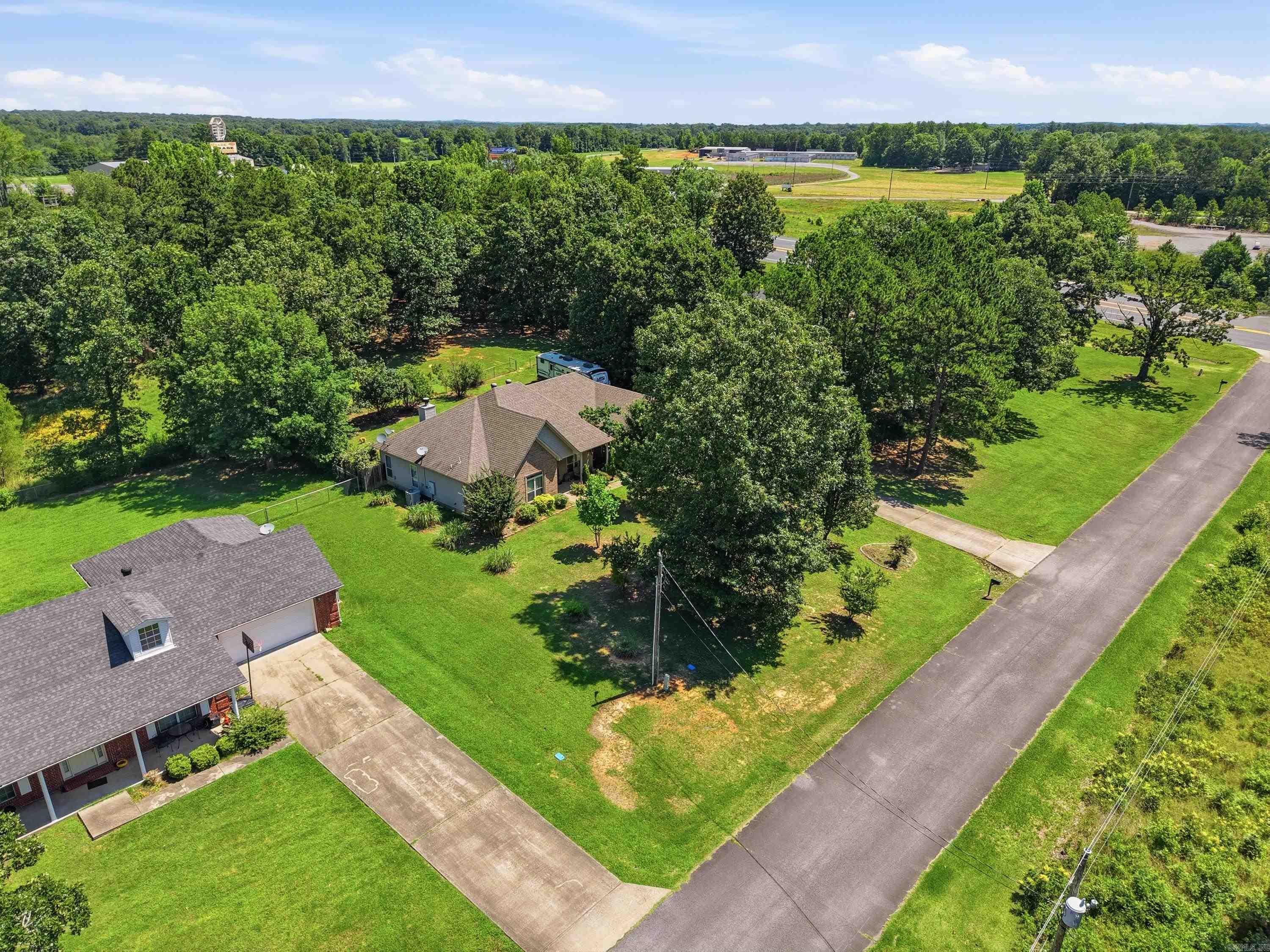 8 Oak Cliff  Damascus, AR