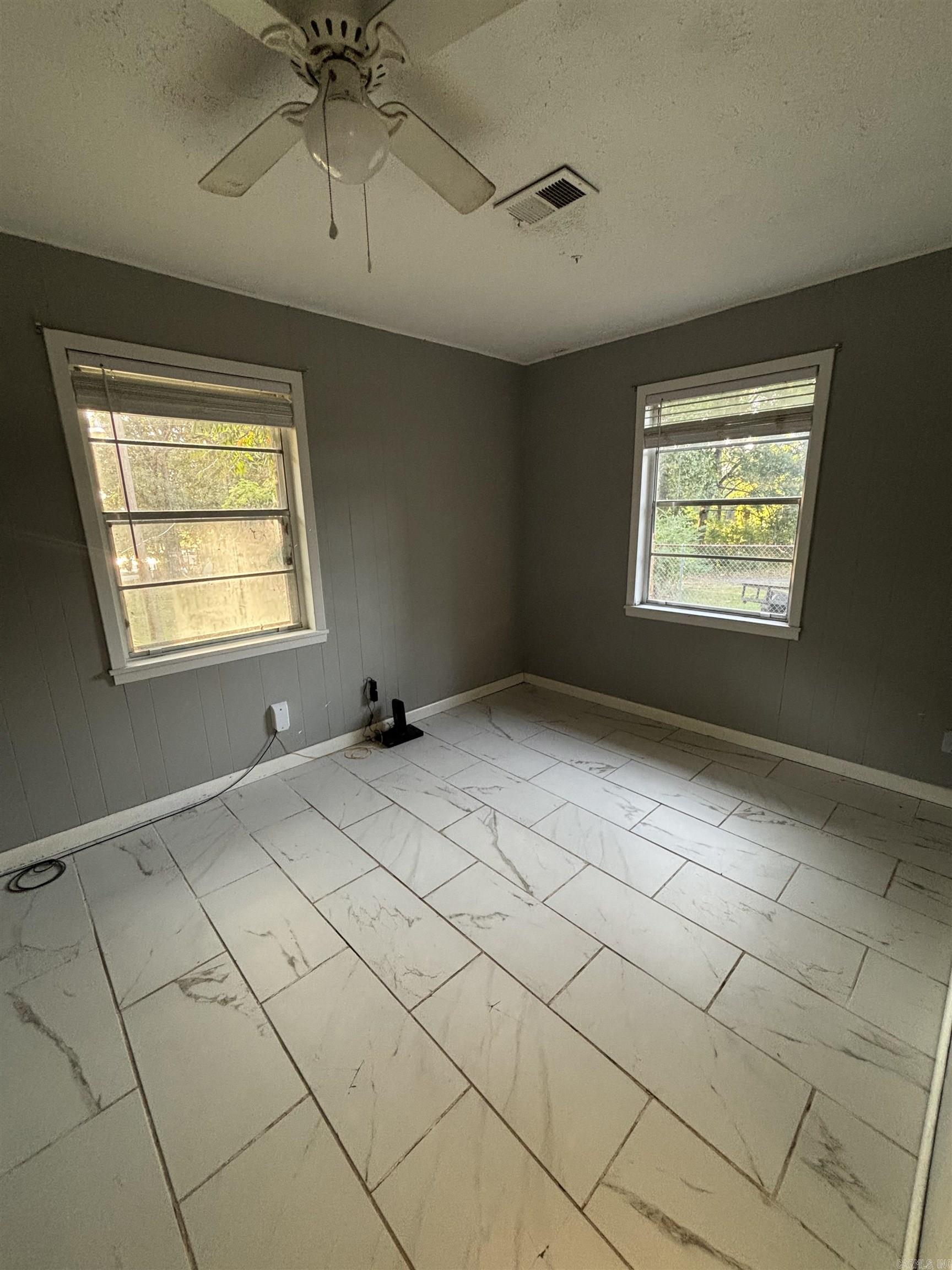 104 Narrows  Greers Ferry, AR