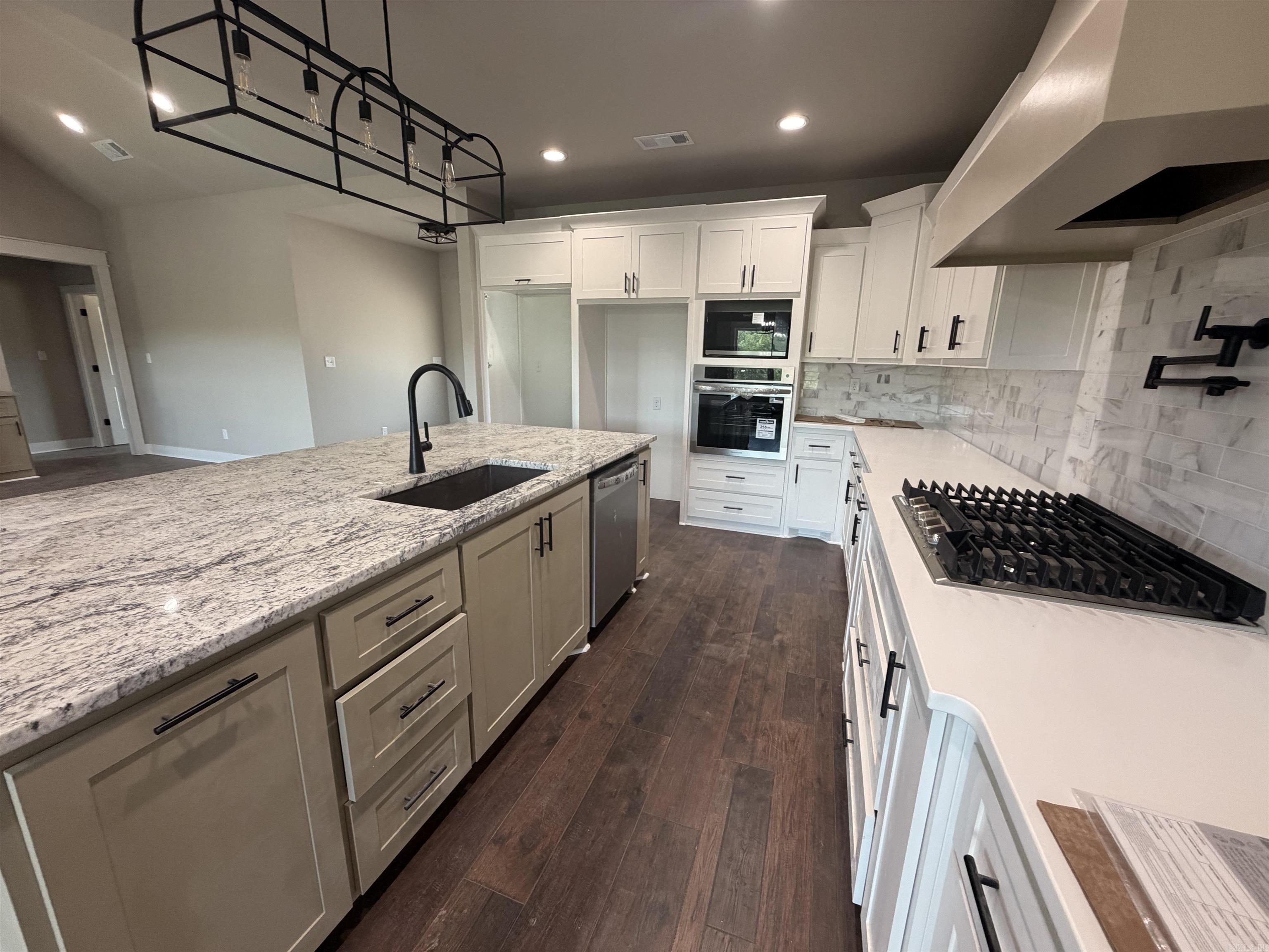 173 Cougar Terrace Hot Springs, AR 71913