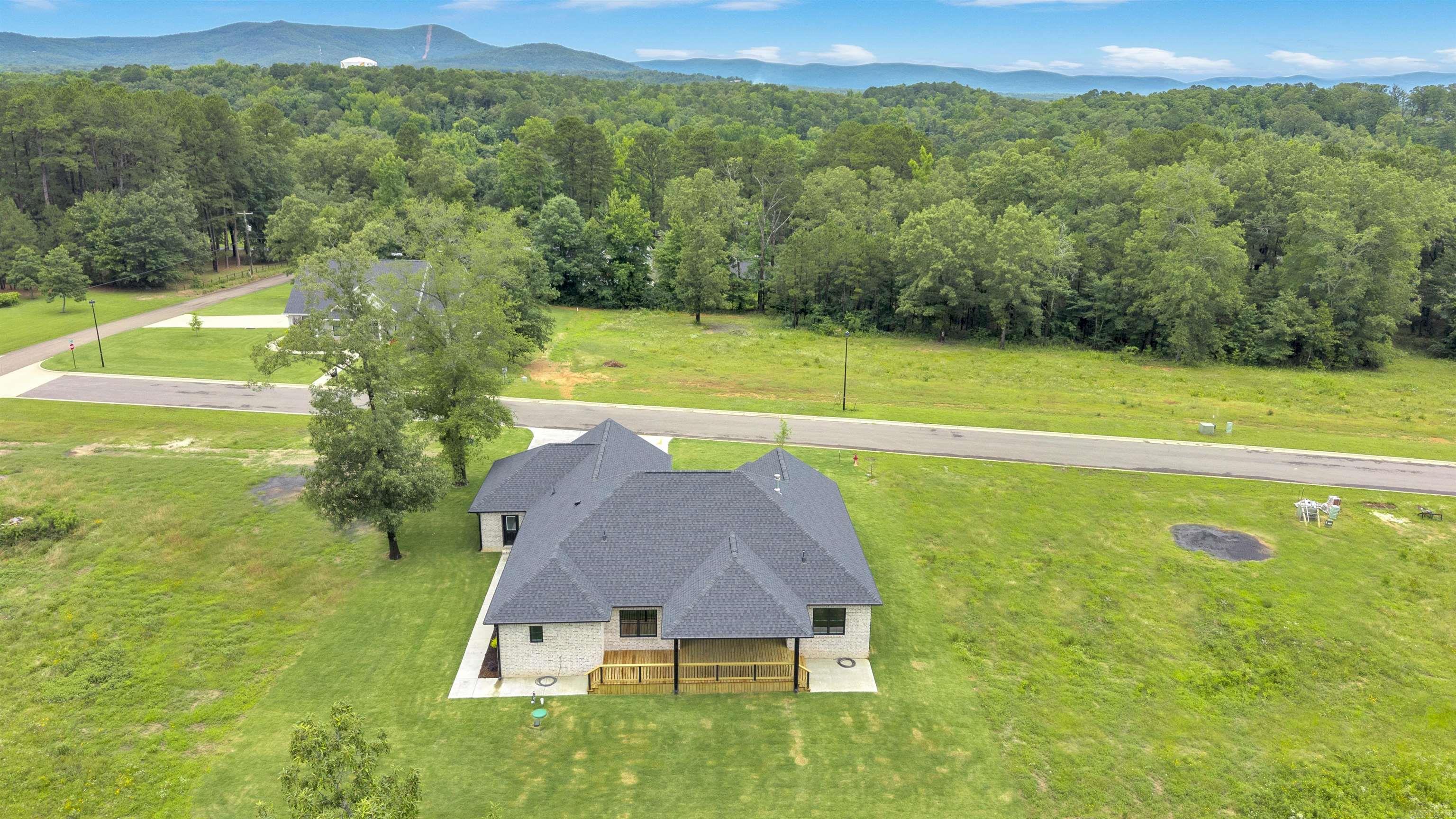105 Laurie Dr  Mena, AR